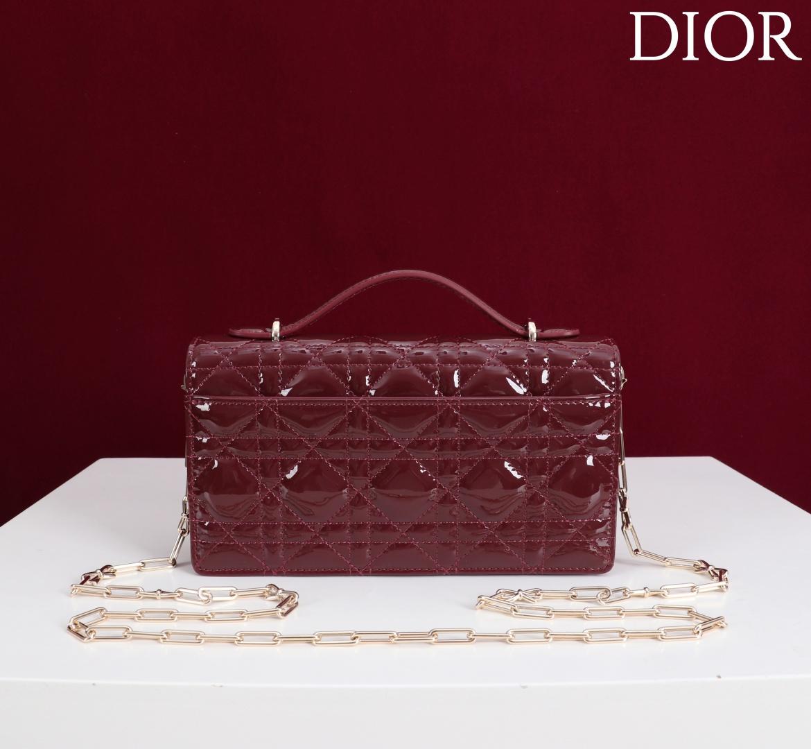 Dior