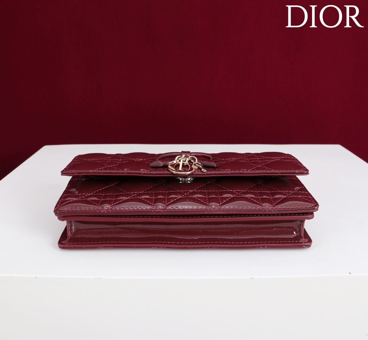  Dior