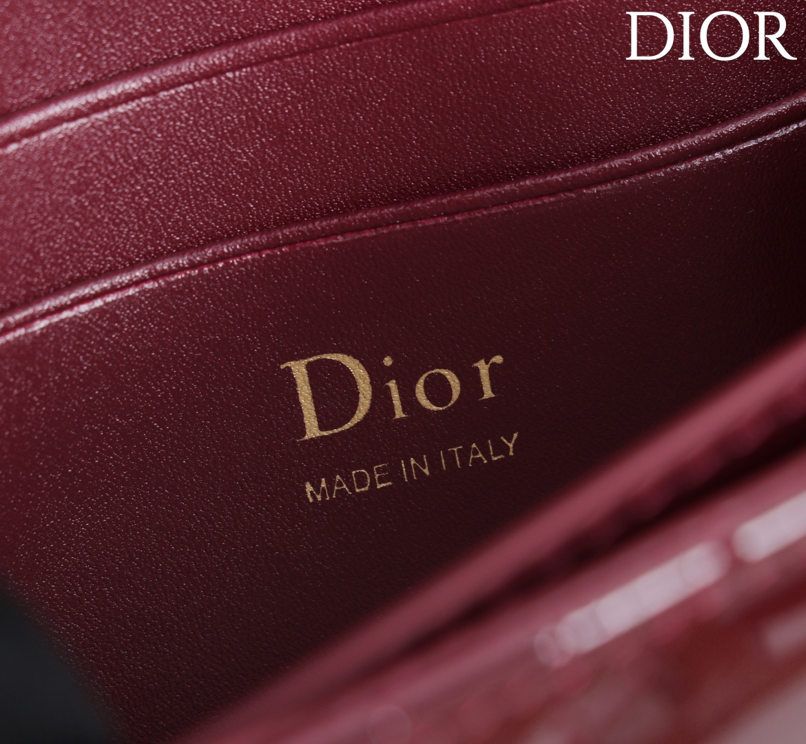  Dior