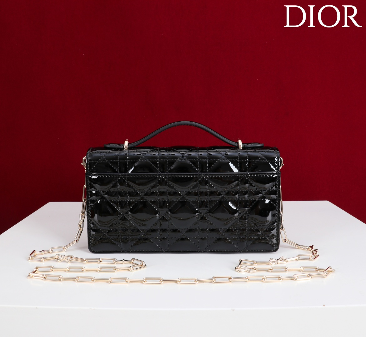  Dior