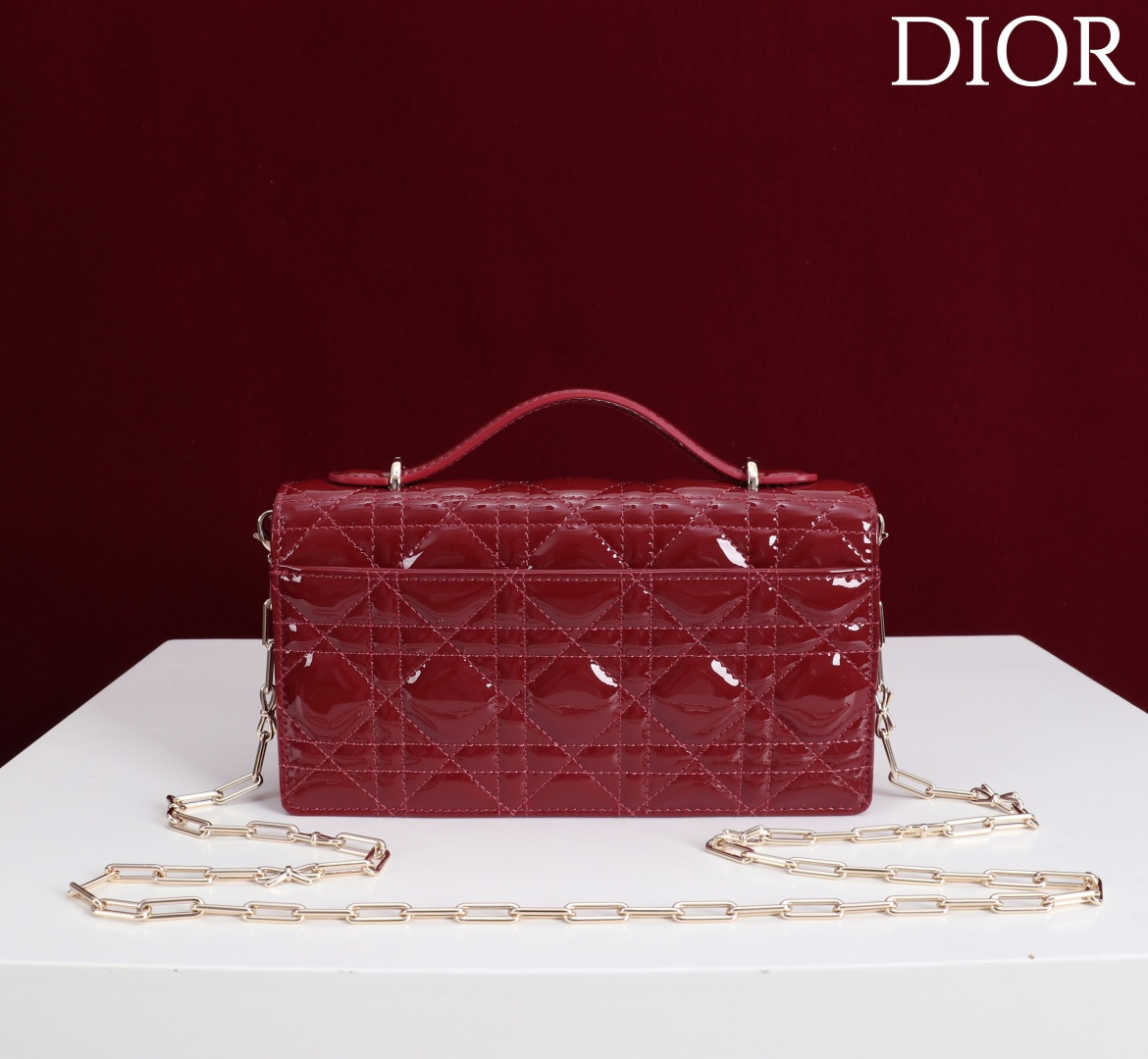  Dior
