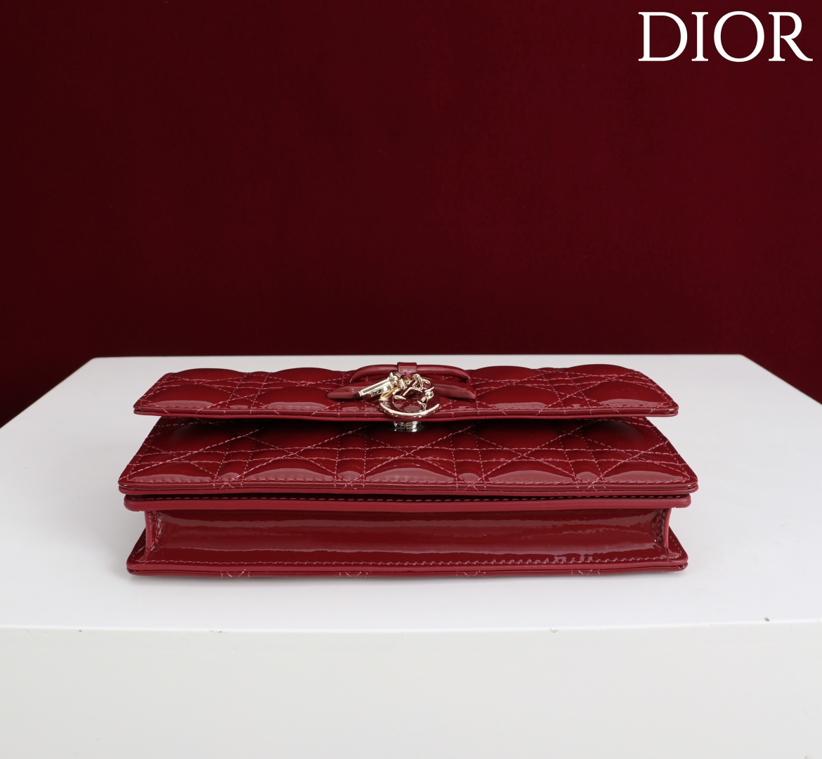  Dior