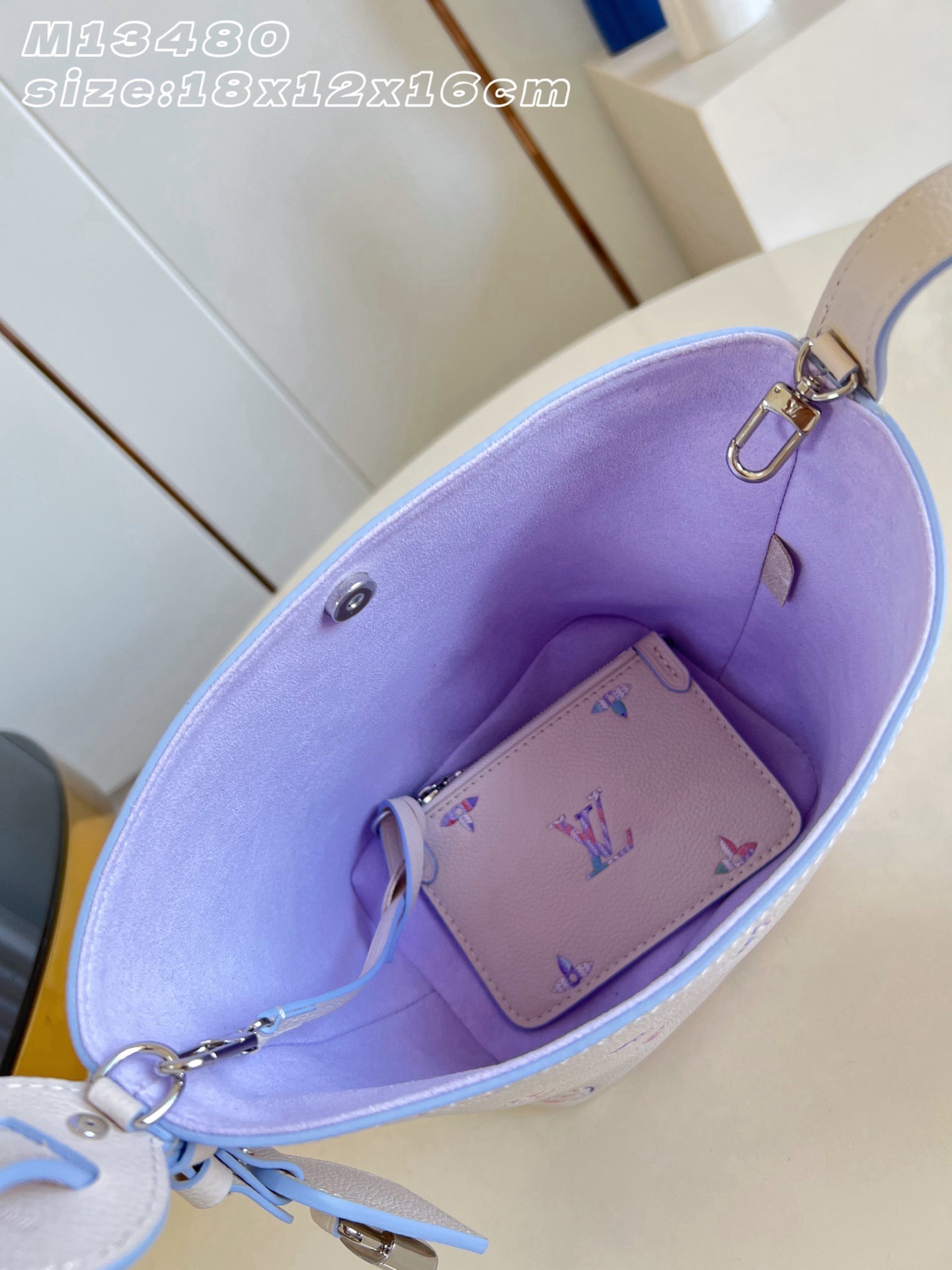 lv