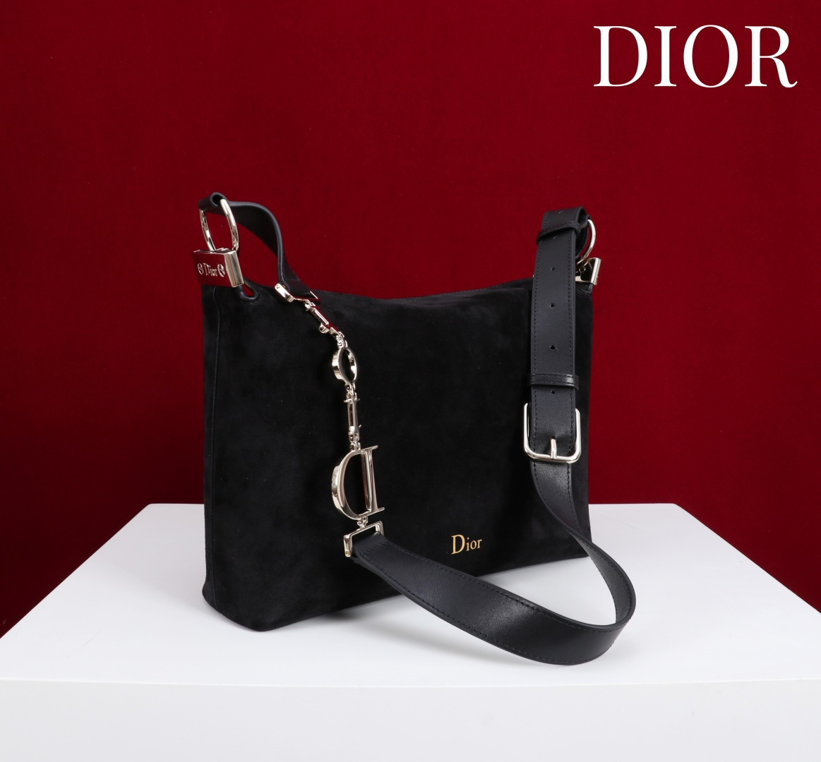  Dior