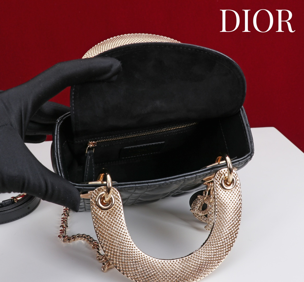 Dior