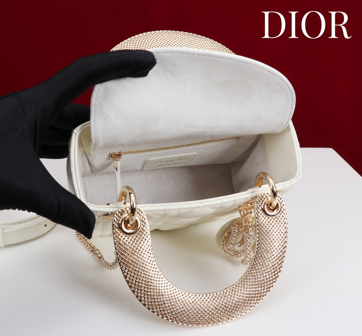  Dior