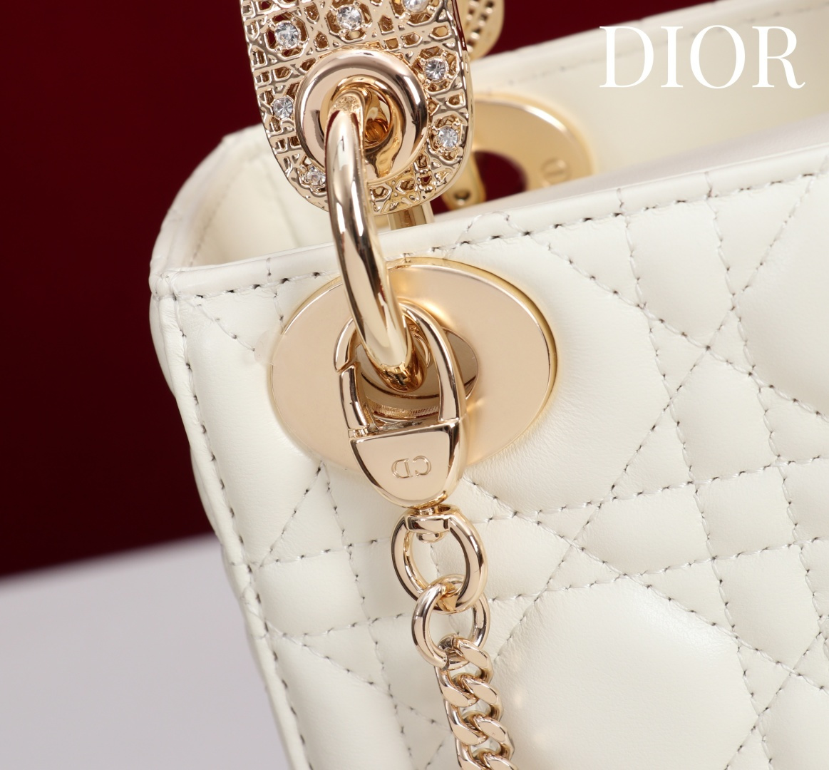  Dior