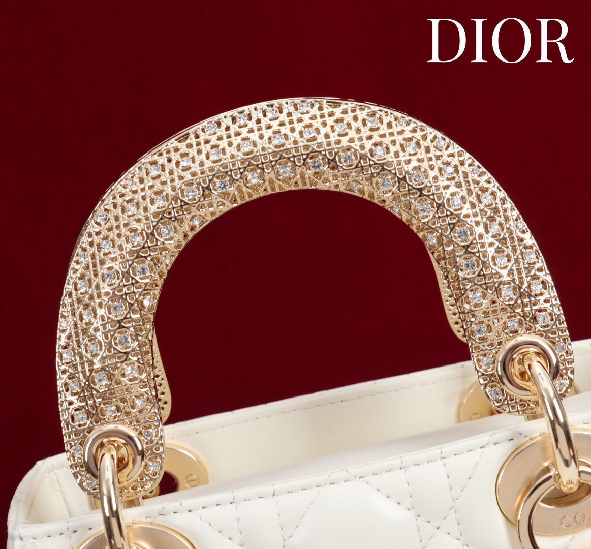 Dior