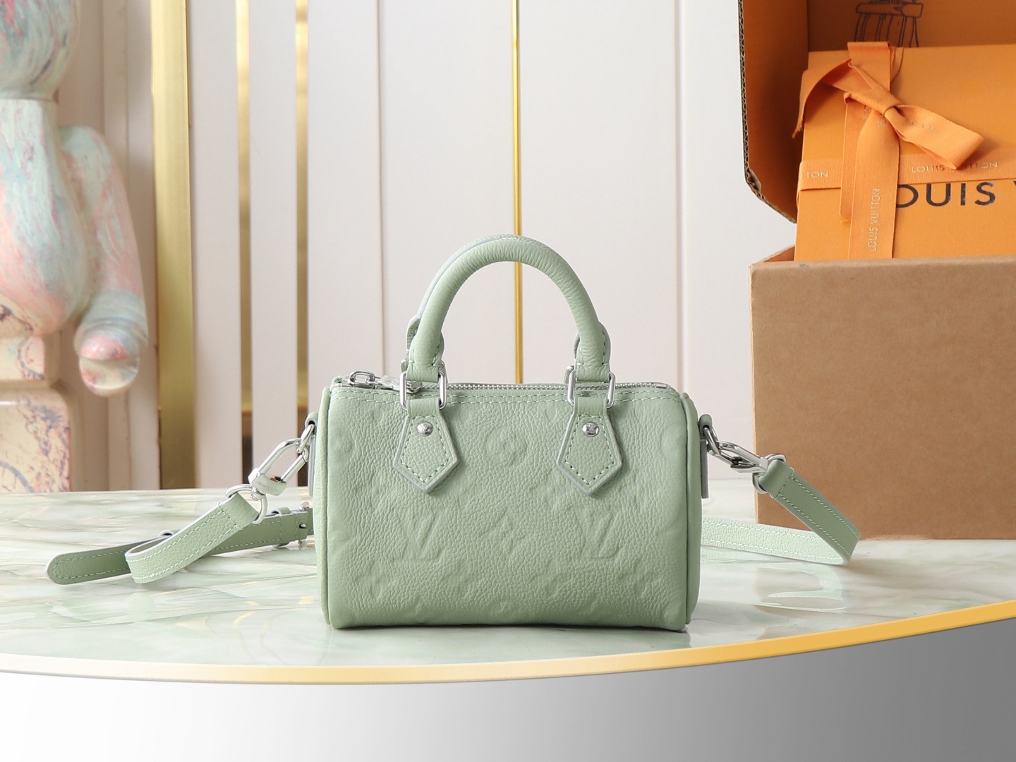 lv