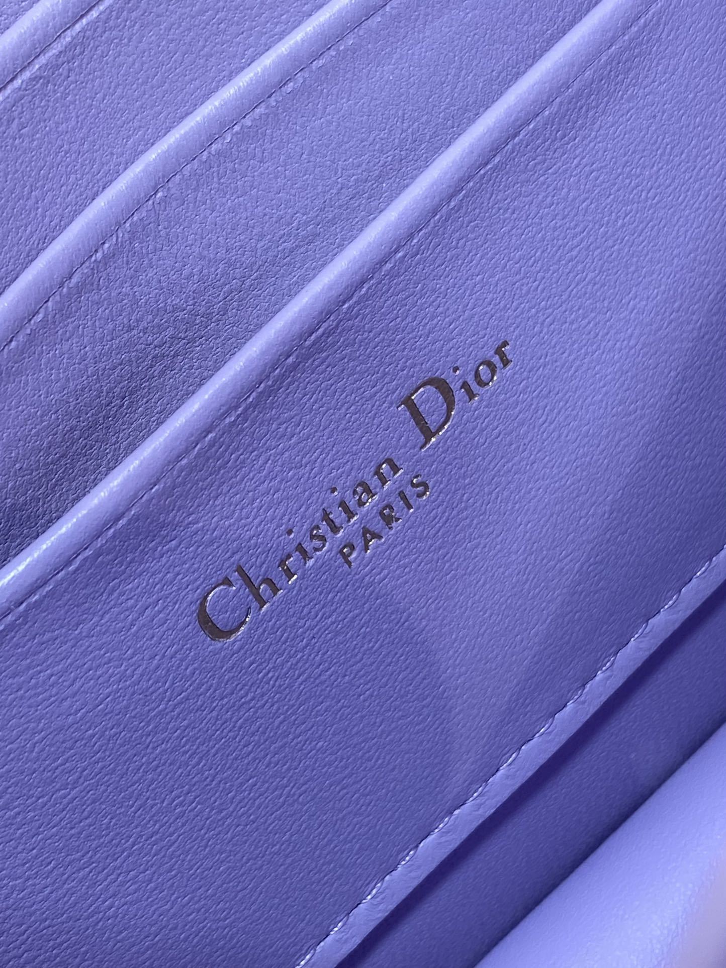    Dior