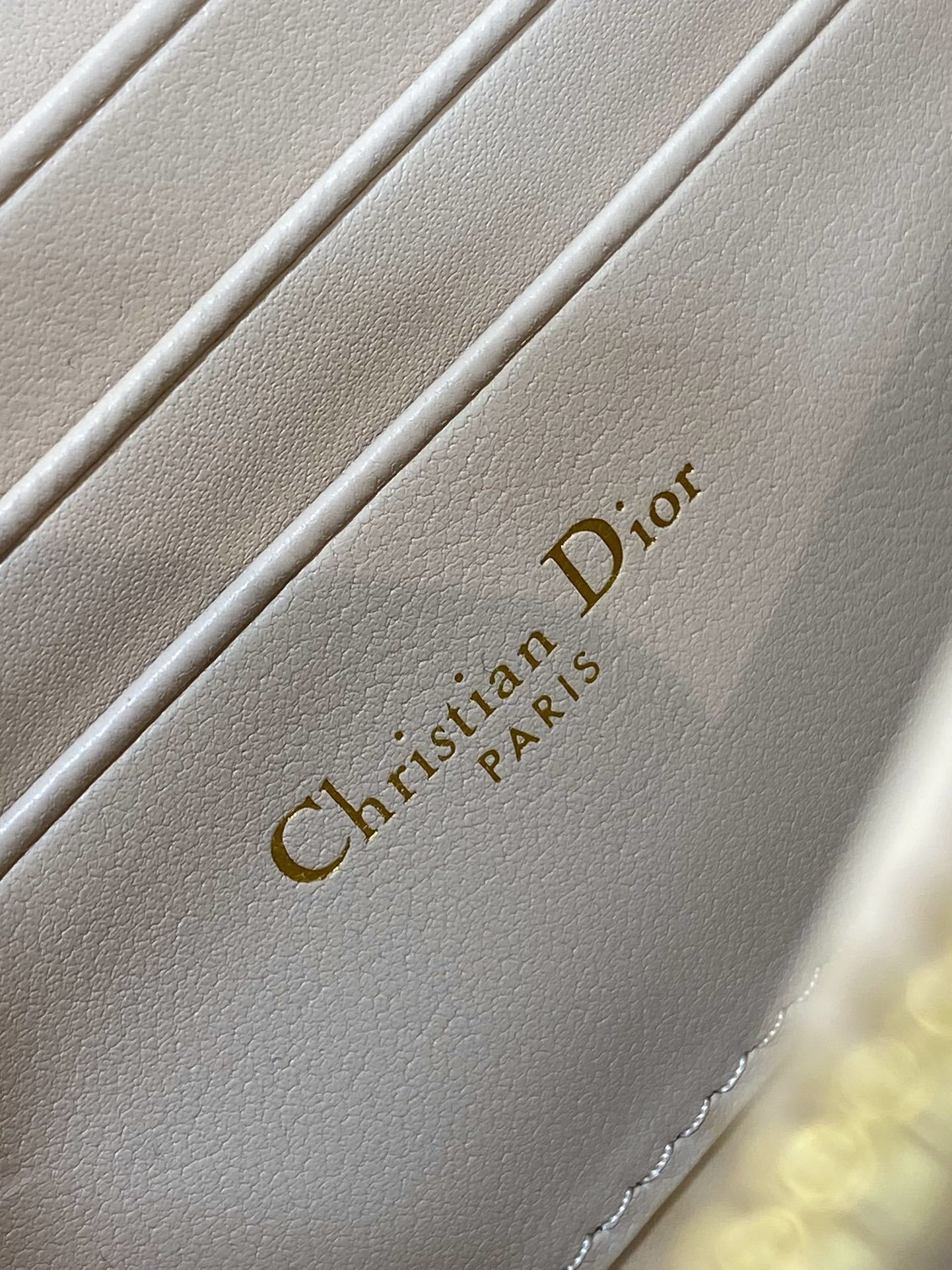 Dior