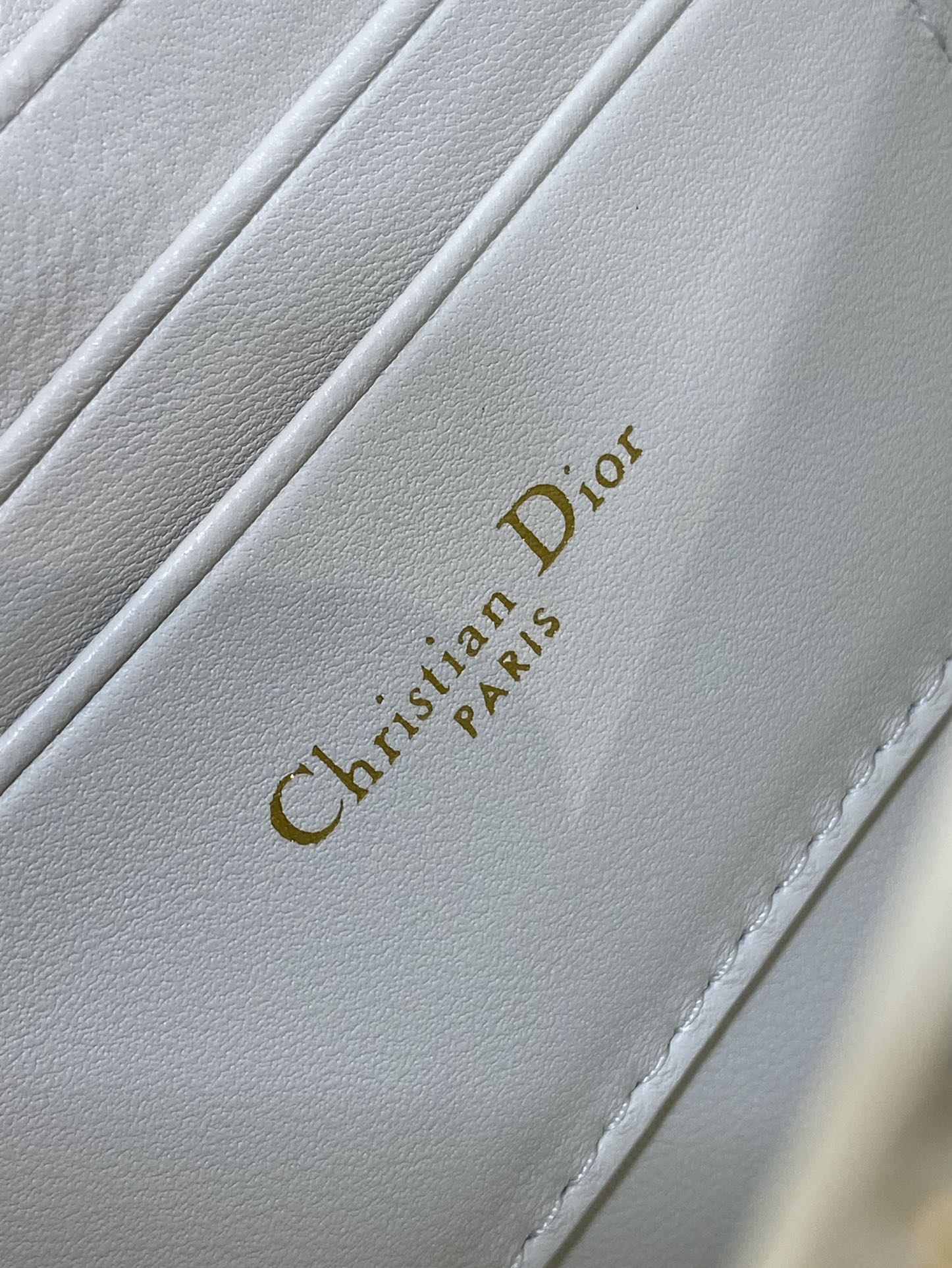 Dior