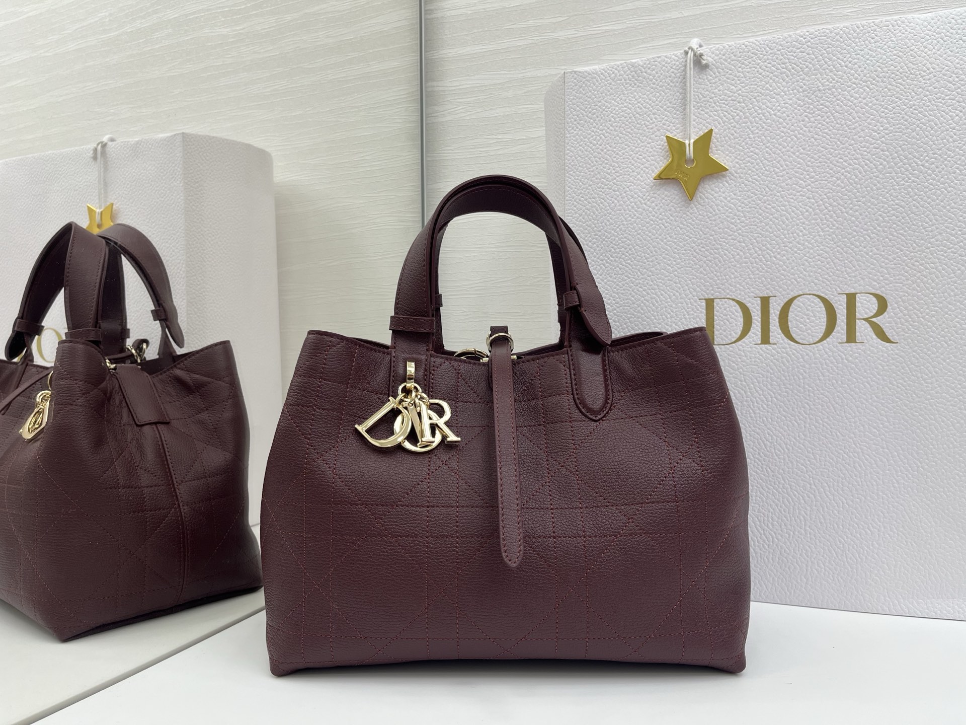    Dior