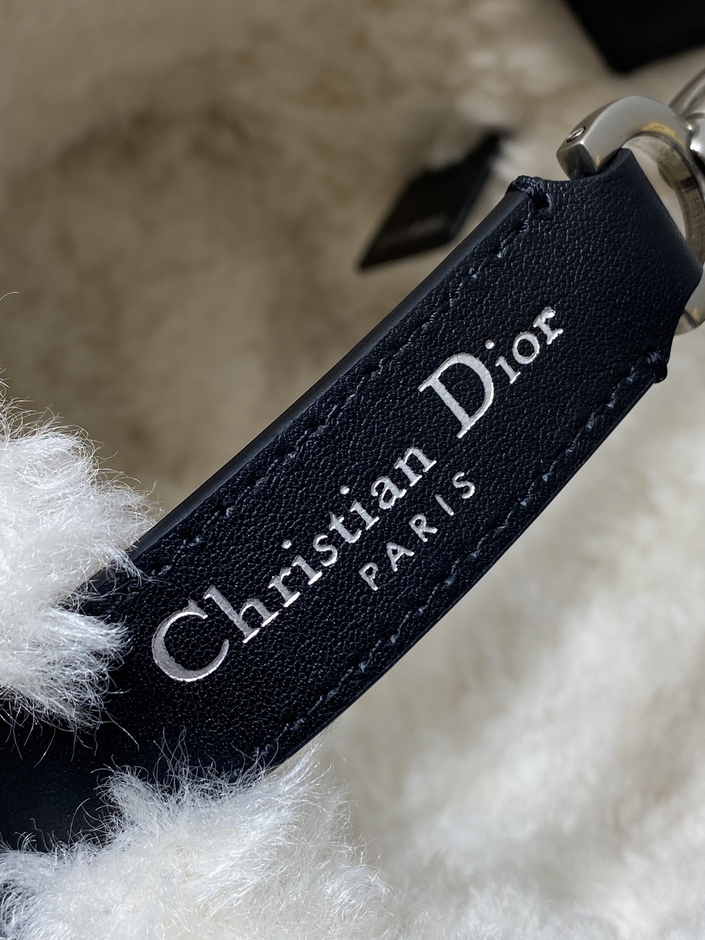   Dior