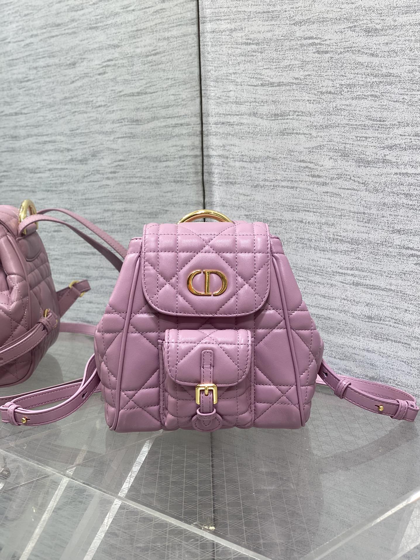  Dior