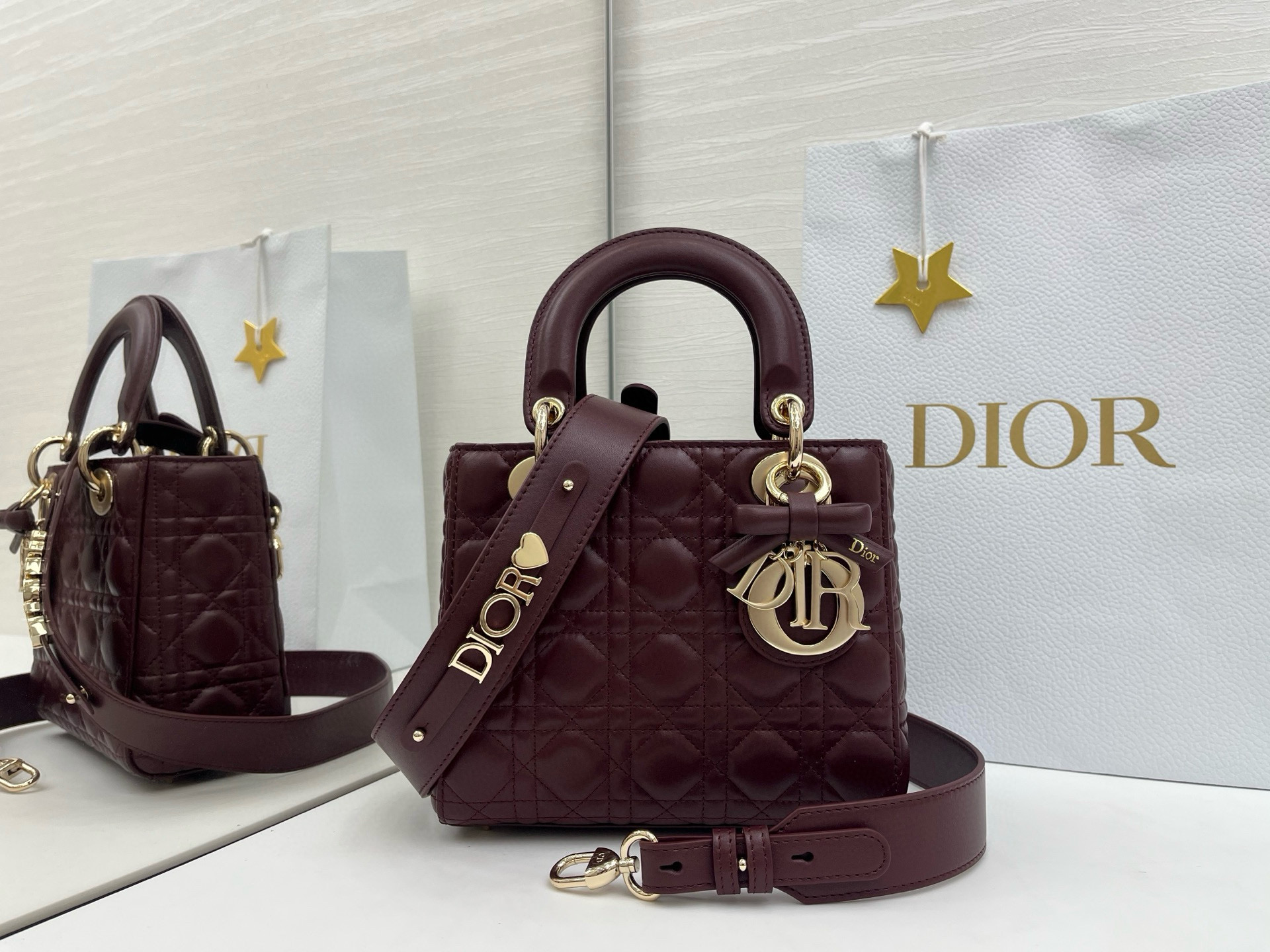  Dior