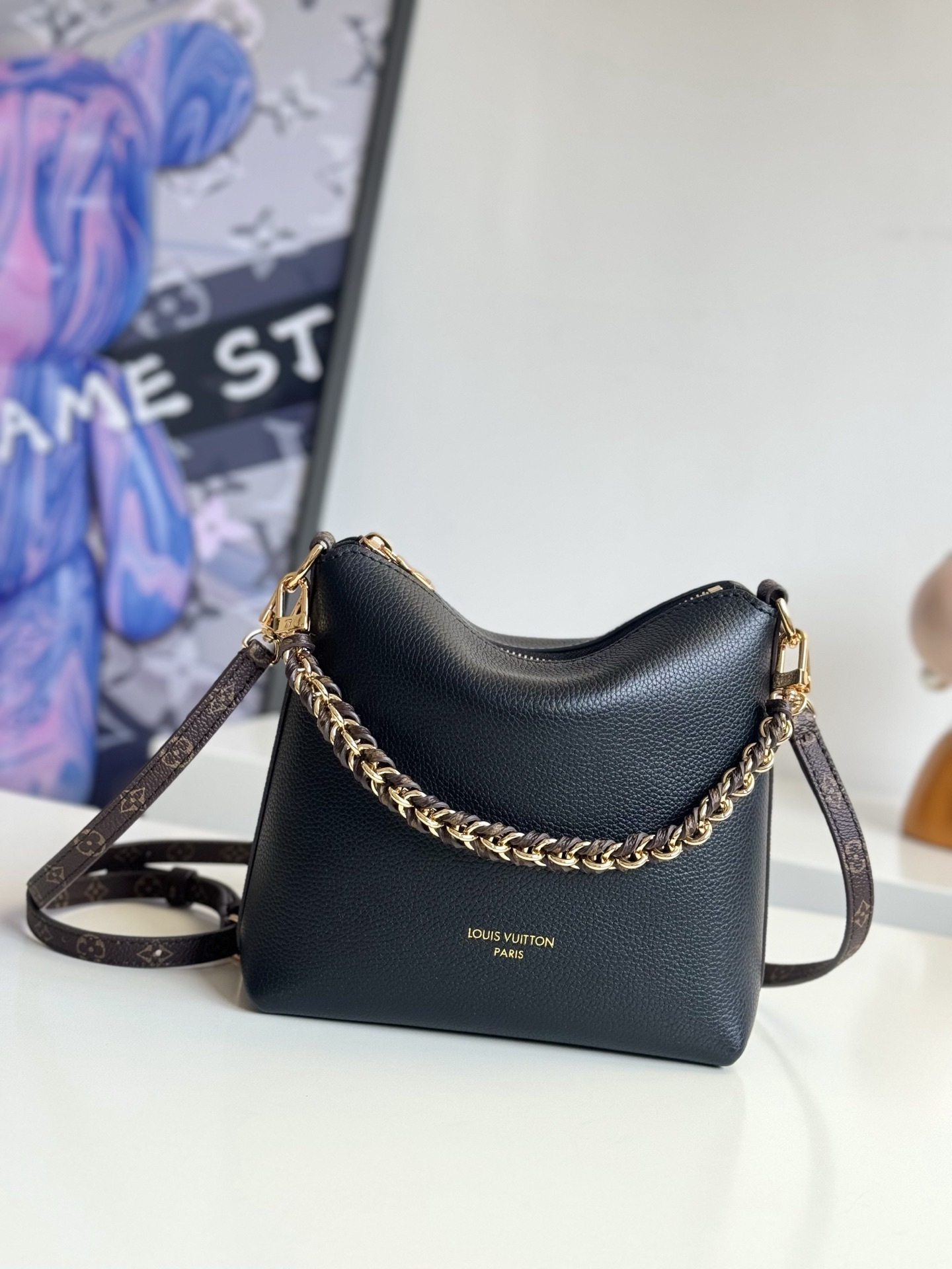 lv