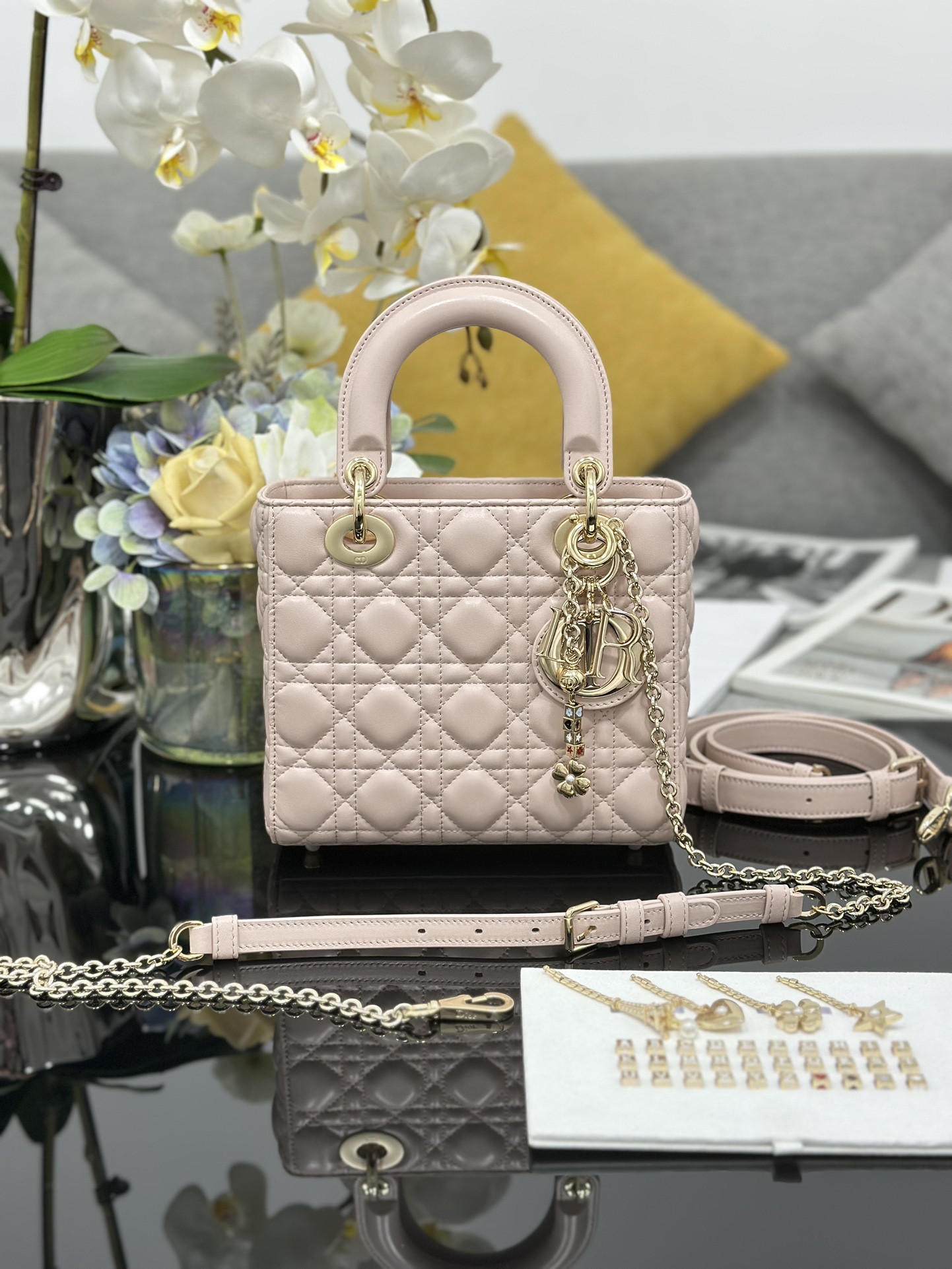  Dior