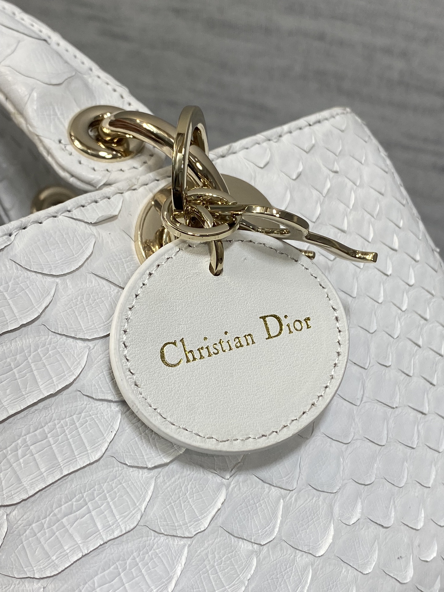 Dior