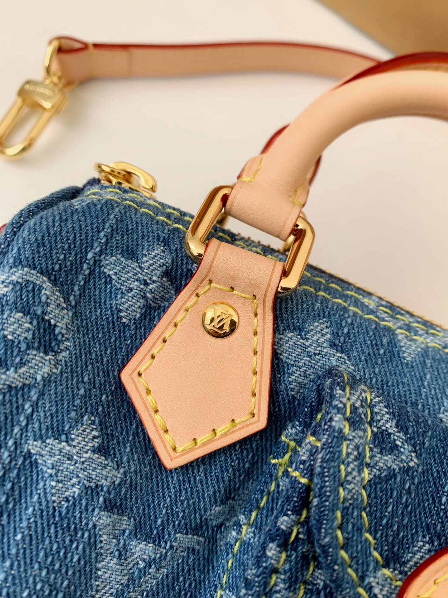 lv