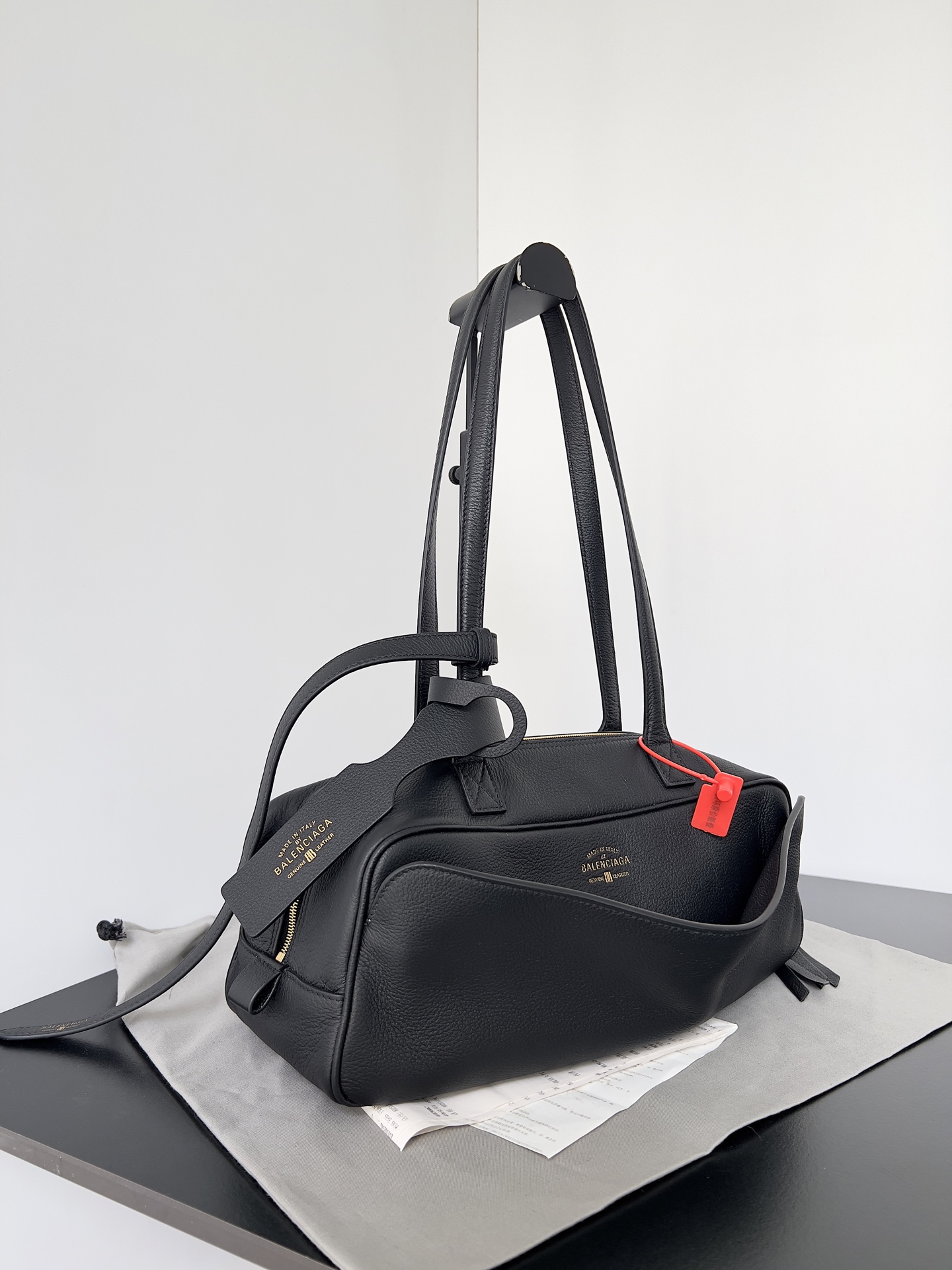  Balenciaga