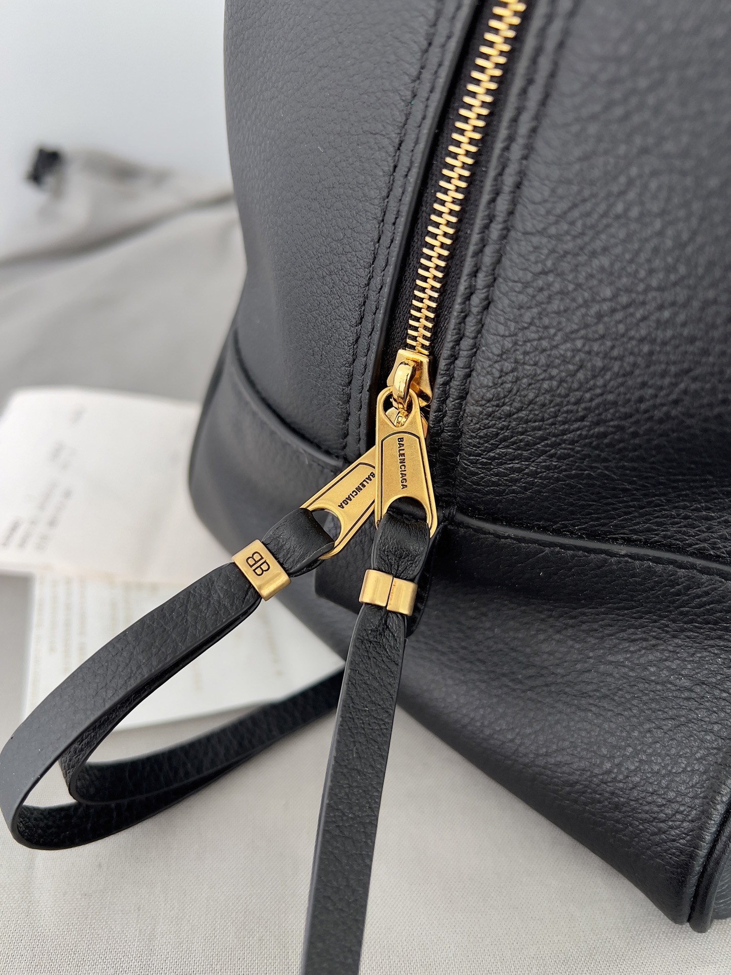  Balenciaga