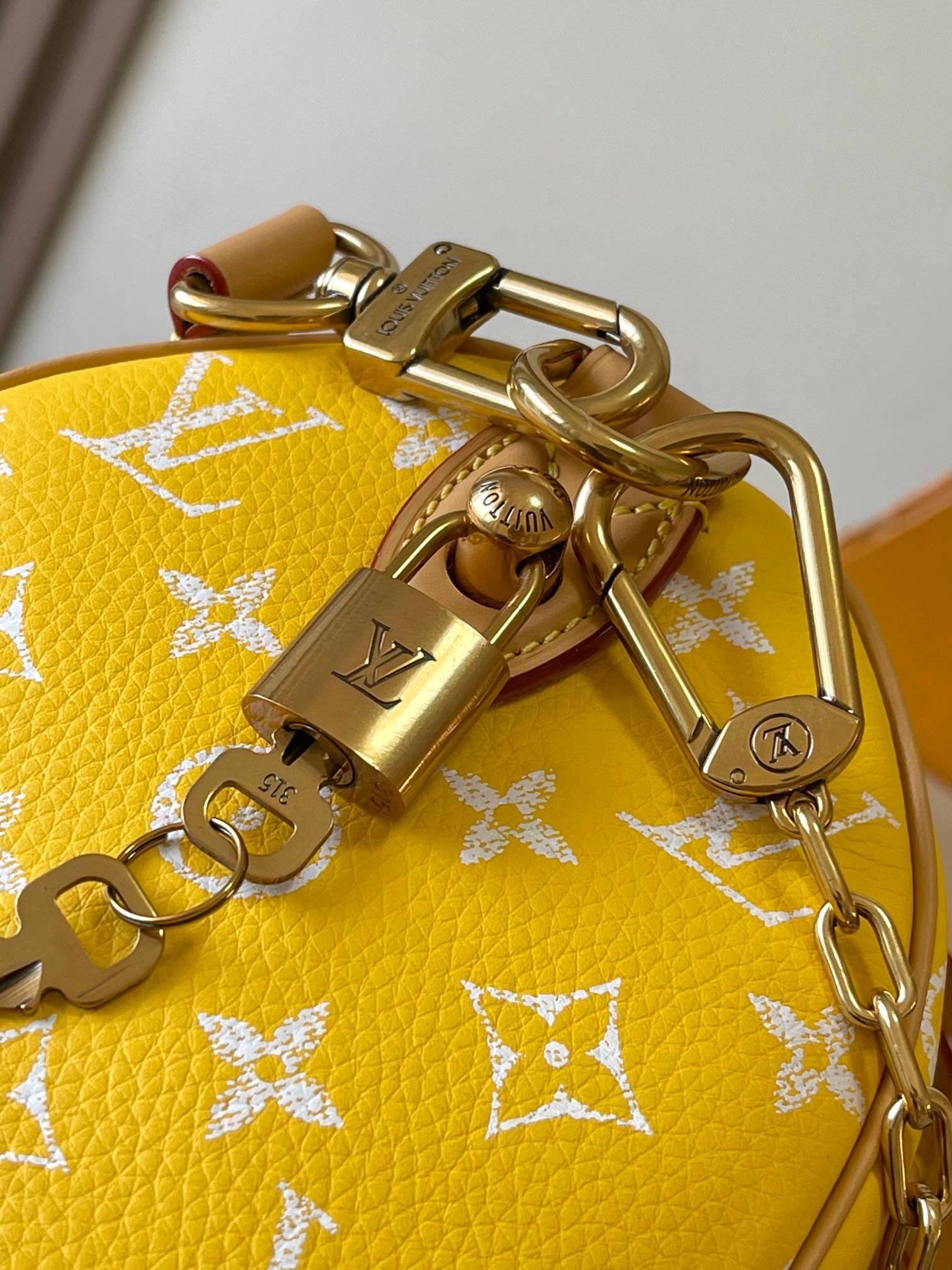 lv