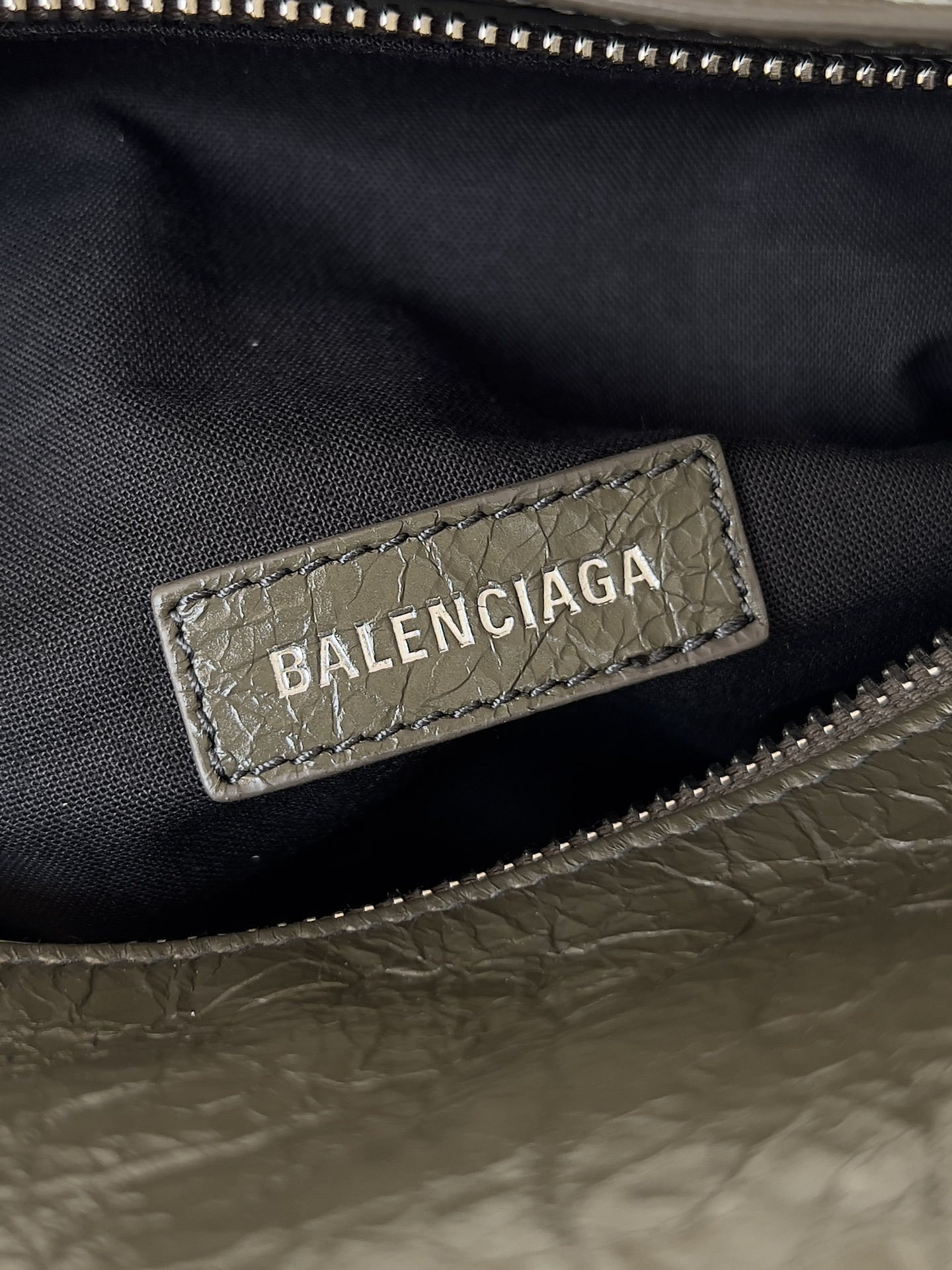  Balenciaga