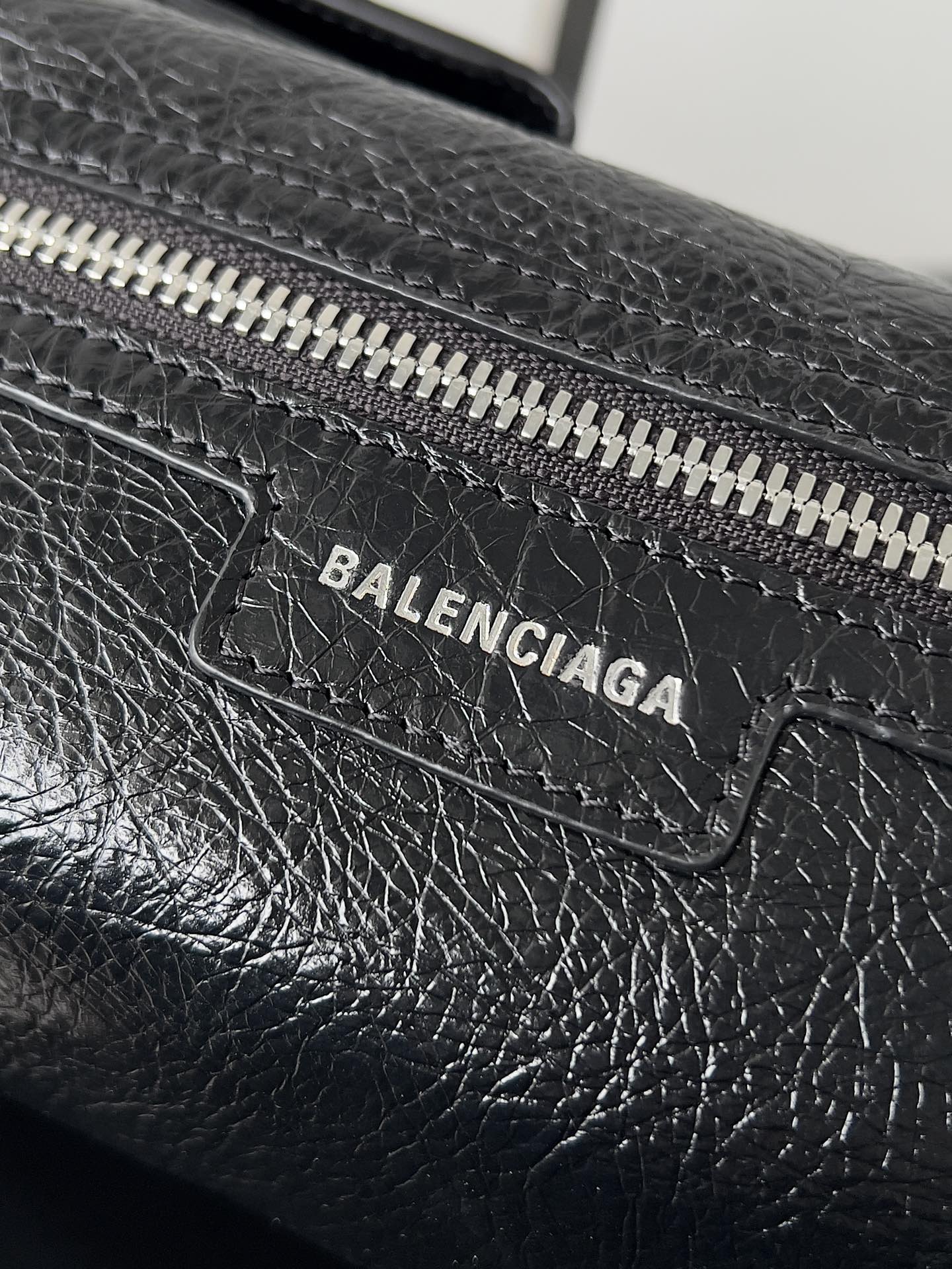  Balenciaga