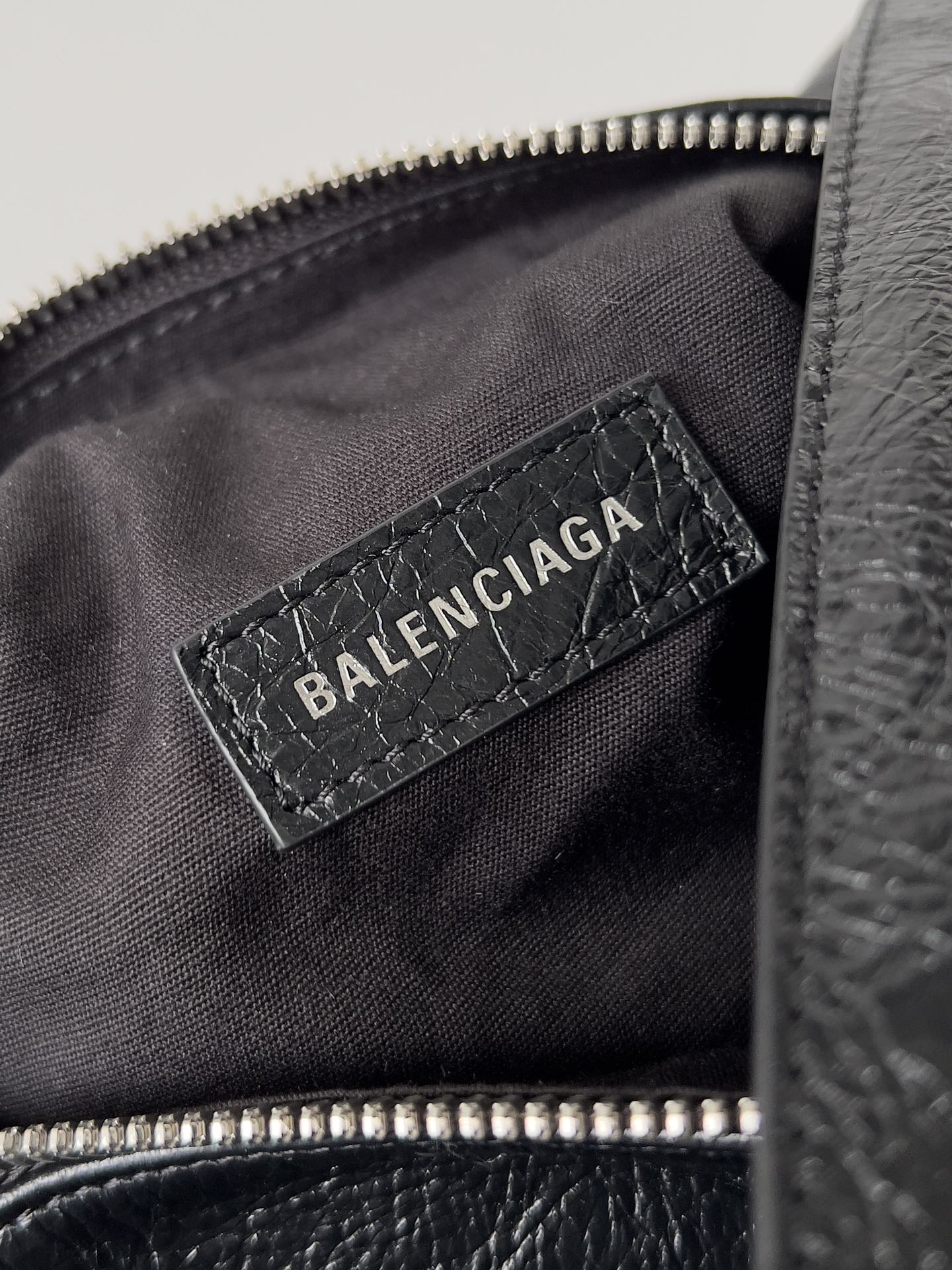  Balenciaga
