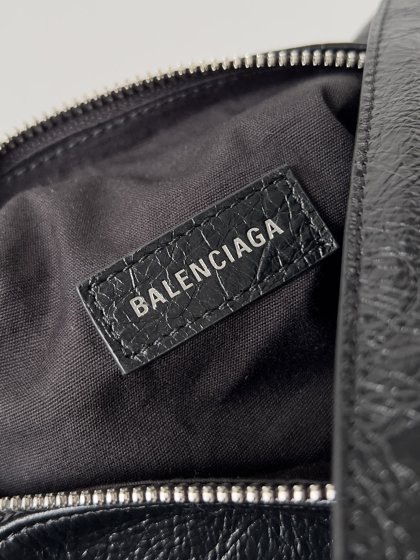  Balenciaga