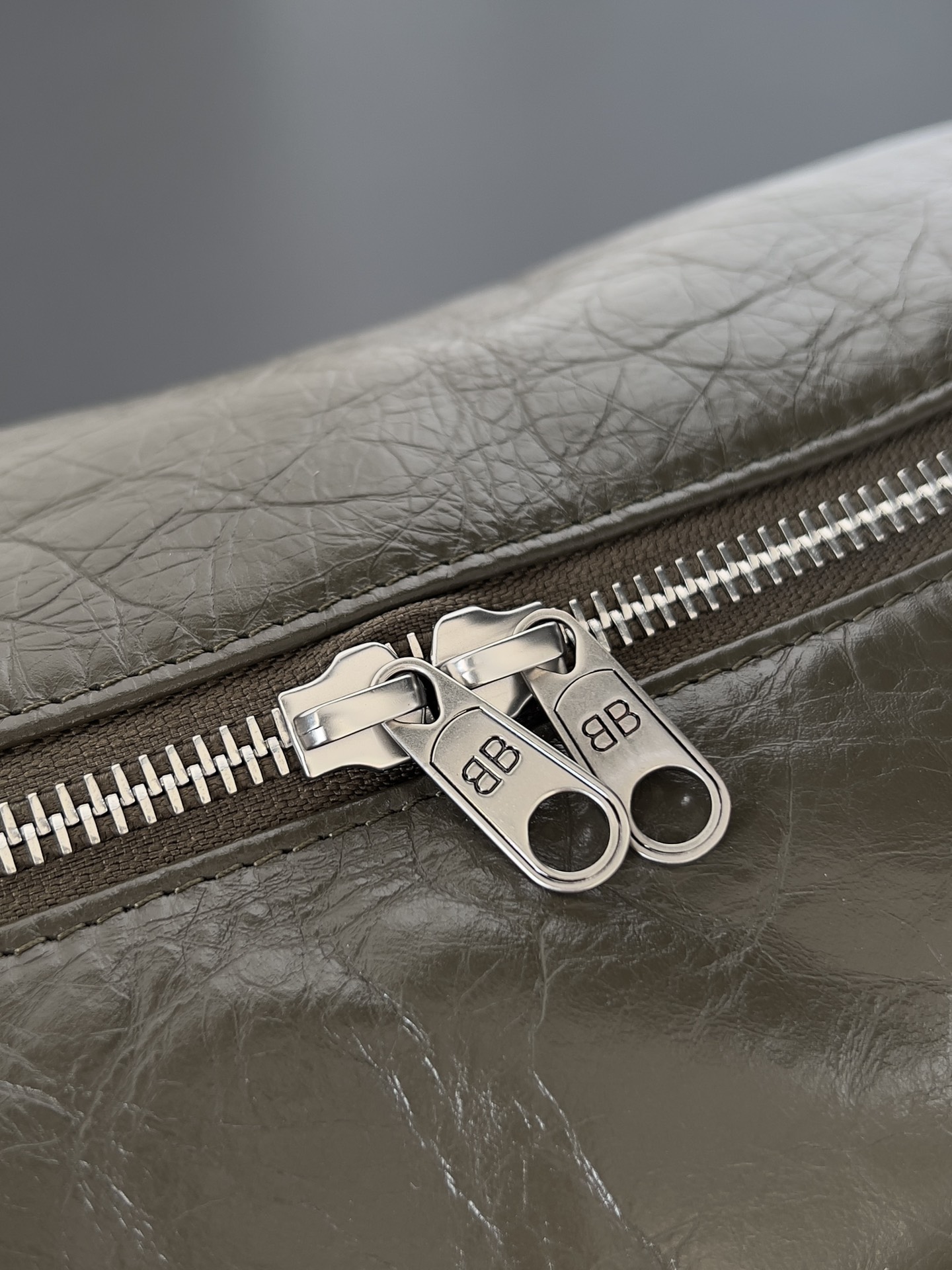  Balenciaga