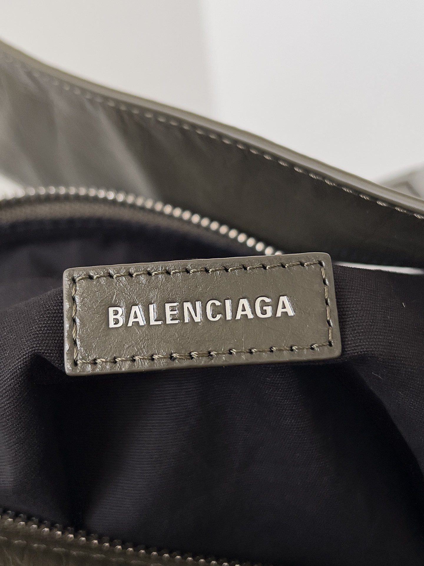  Balenciaga