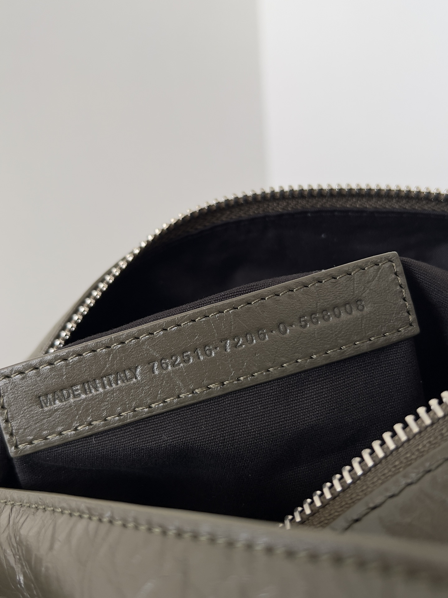  Balenciaga