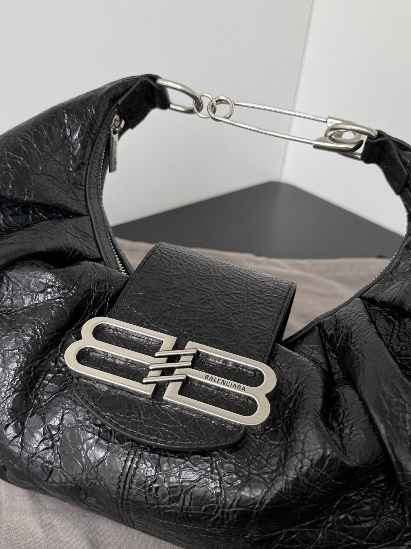  Balenciaga
