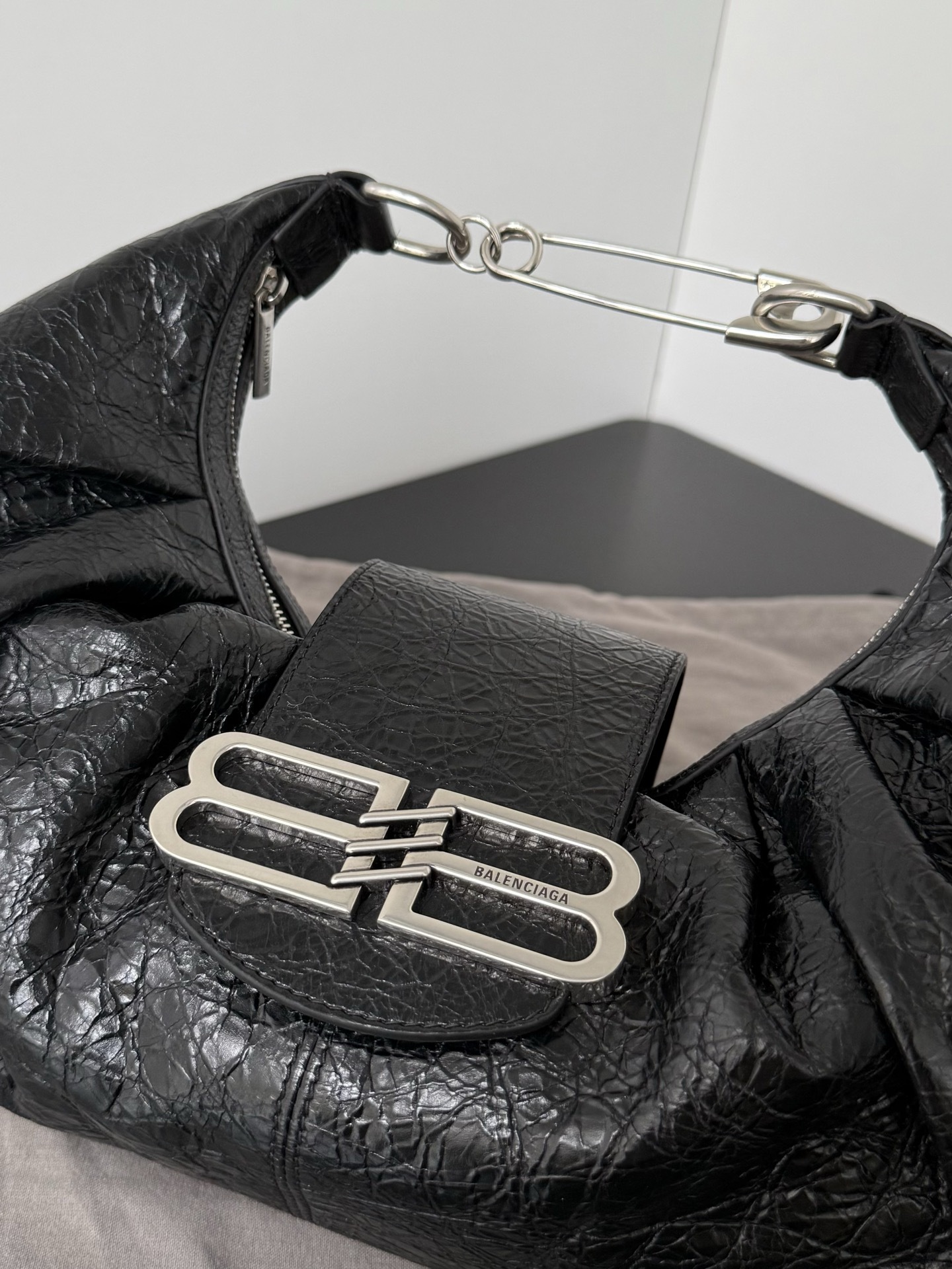  Balenciaga