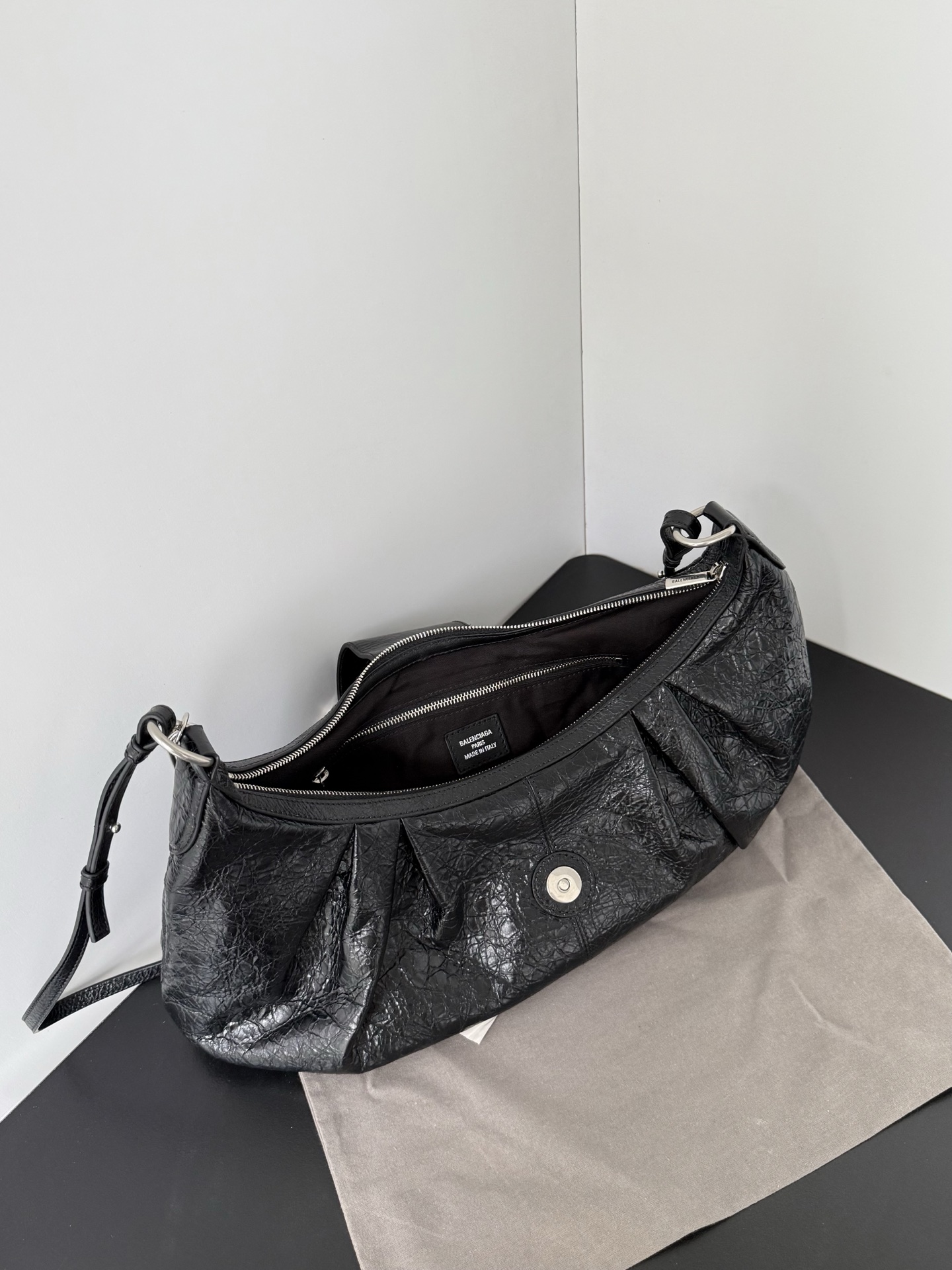  Balenciaga