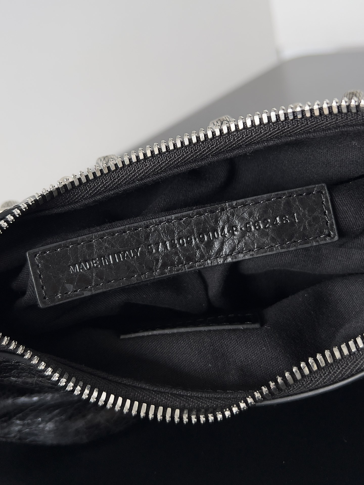  Balenciaga