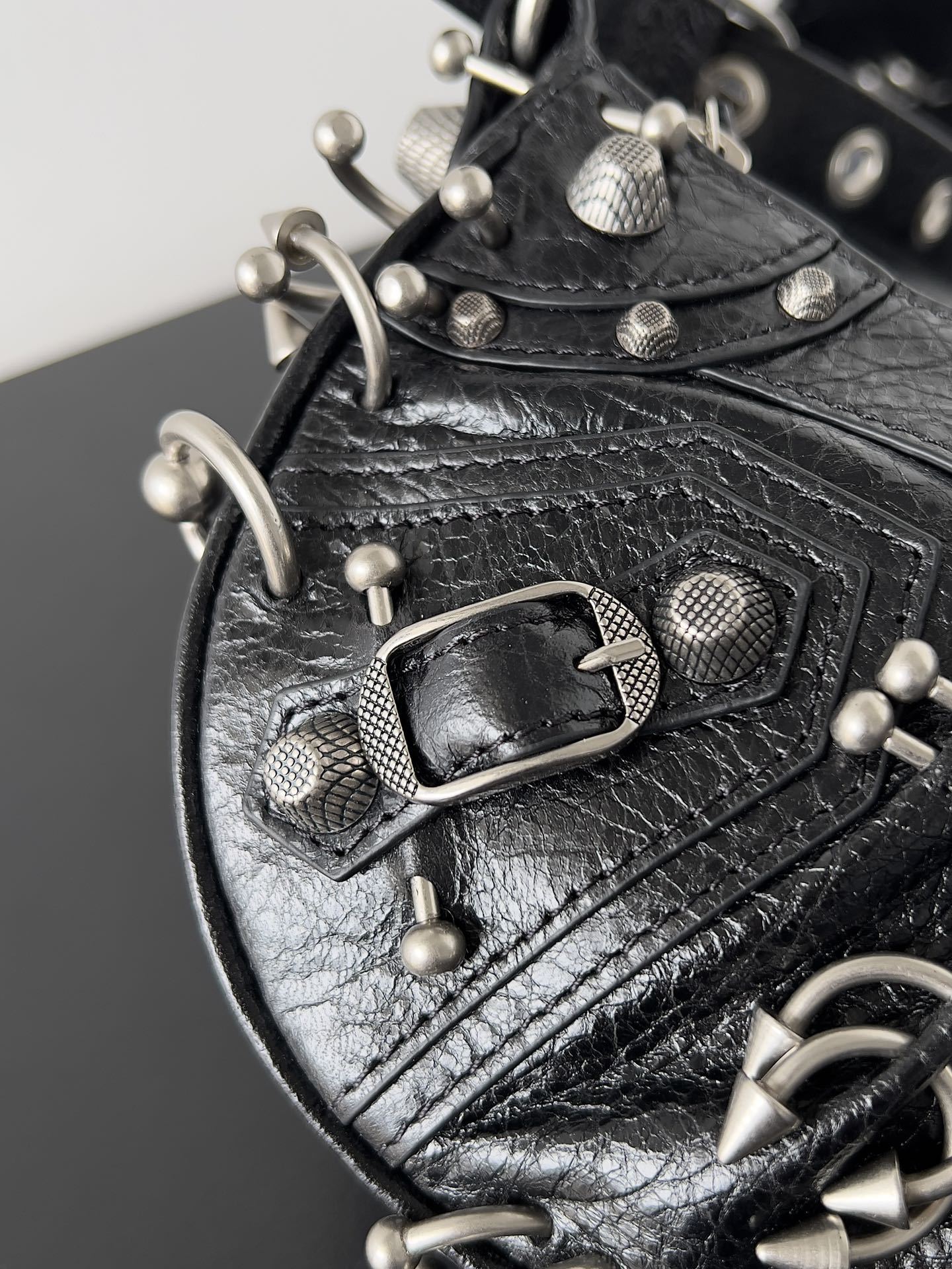  Balenciaga
