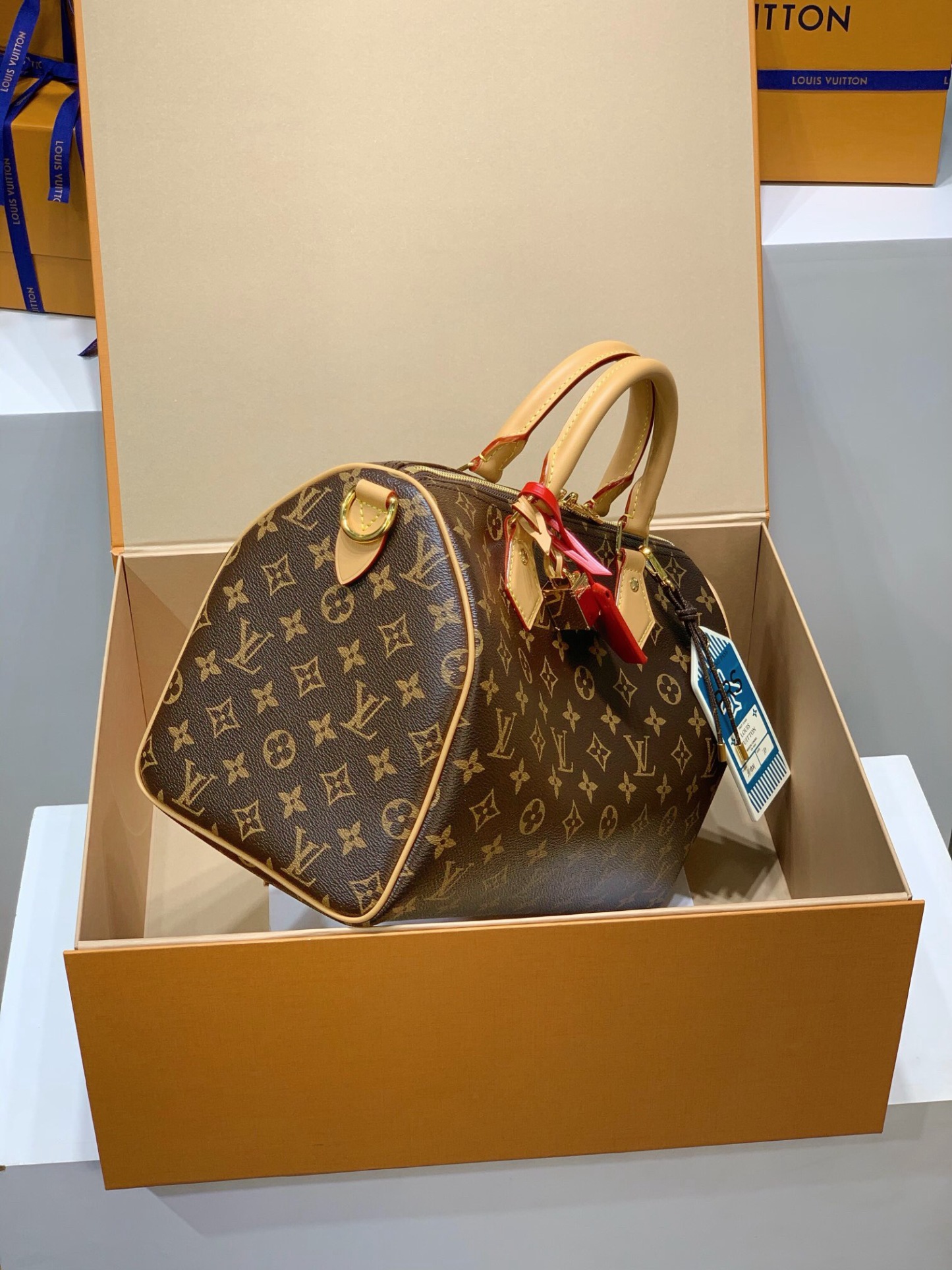 lv