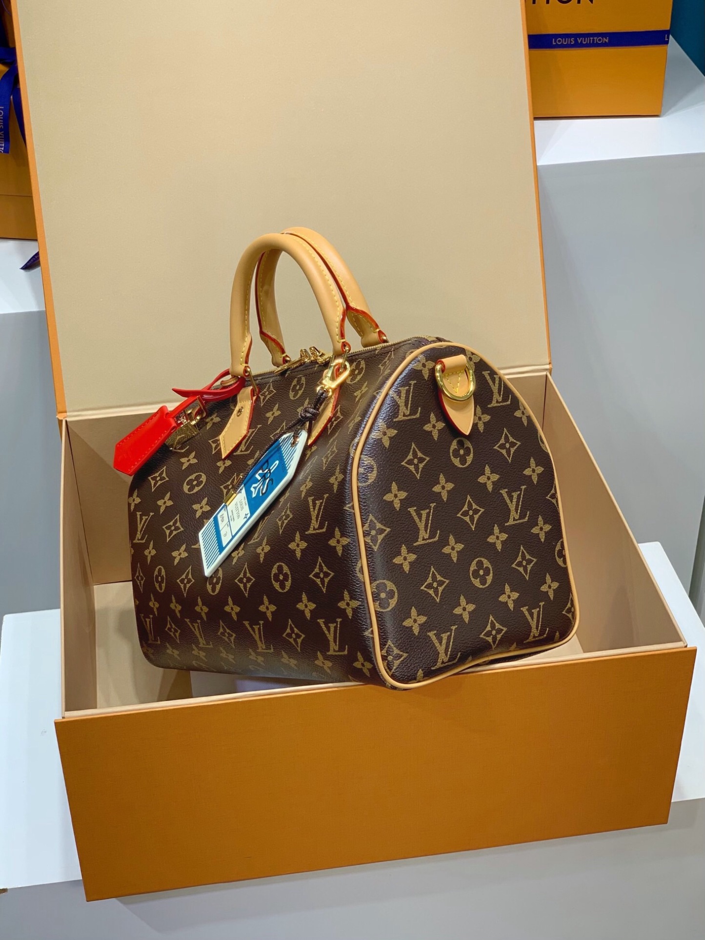 lv
