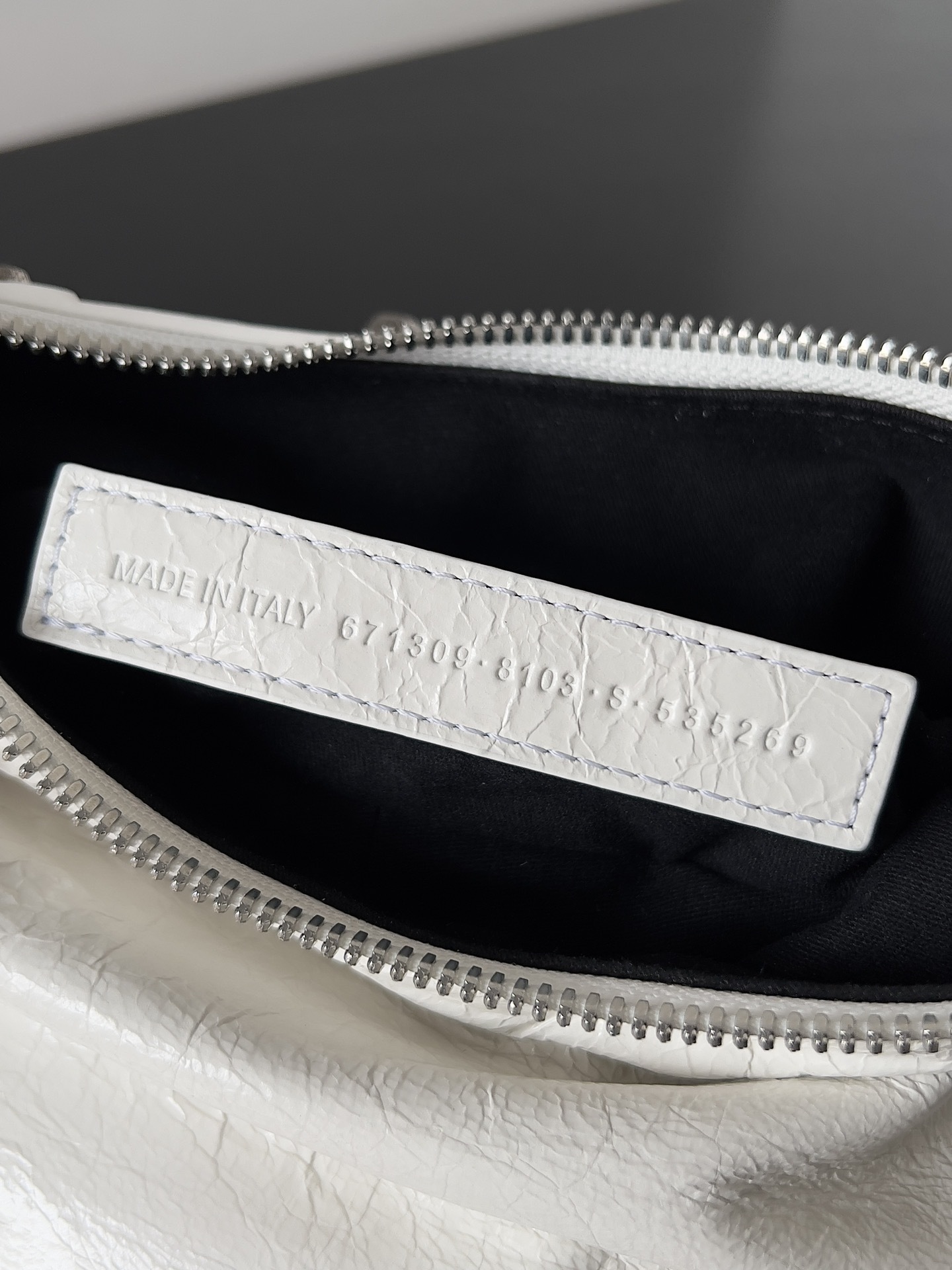  Balenciaga