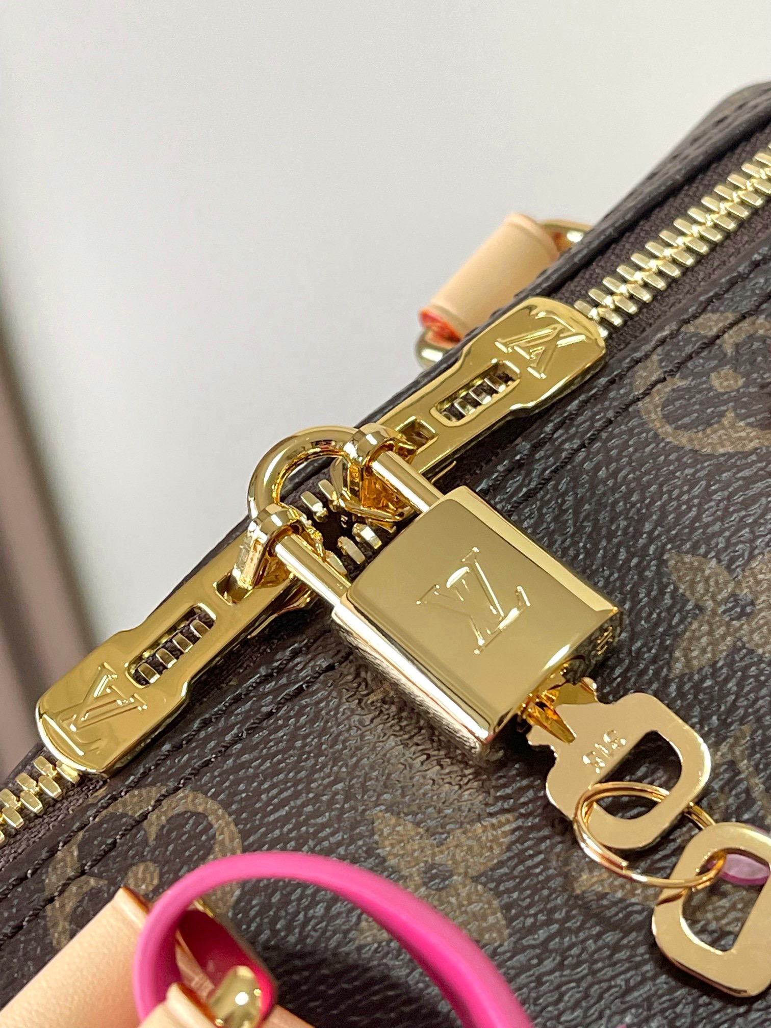lv
