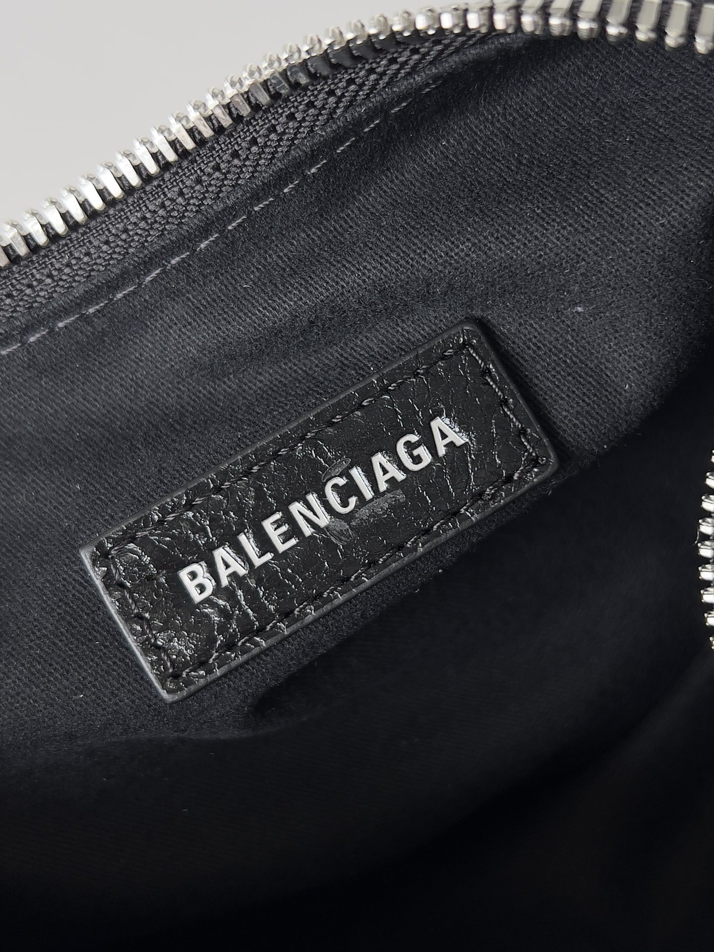  Balenciaga