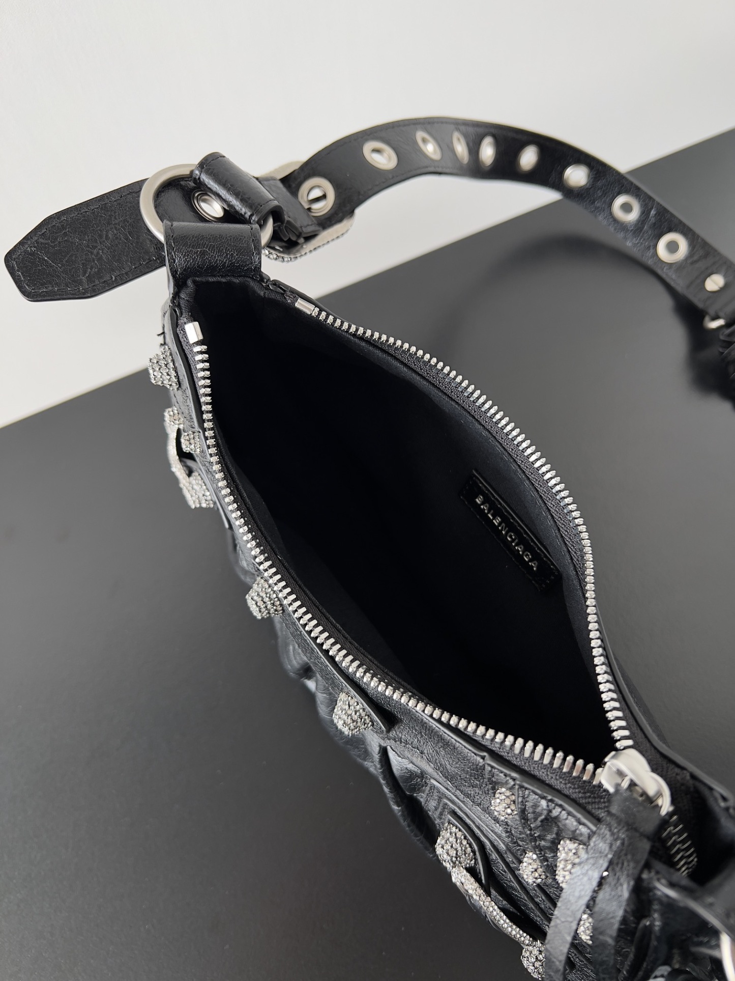  Balenciaga