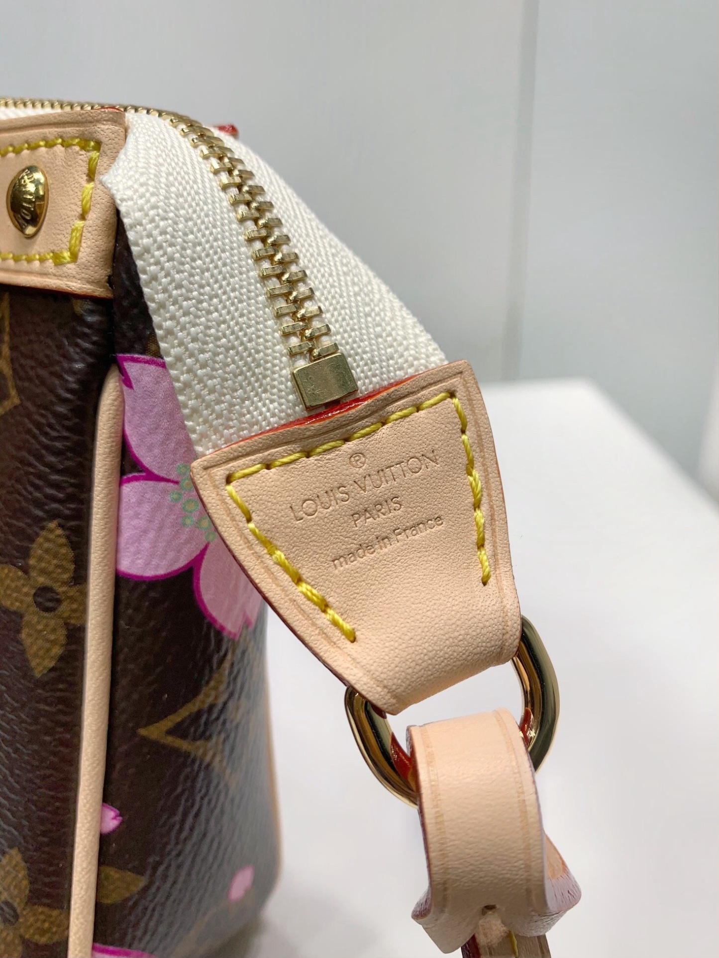 lv