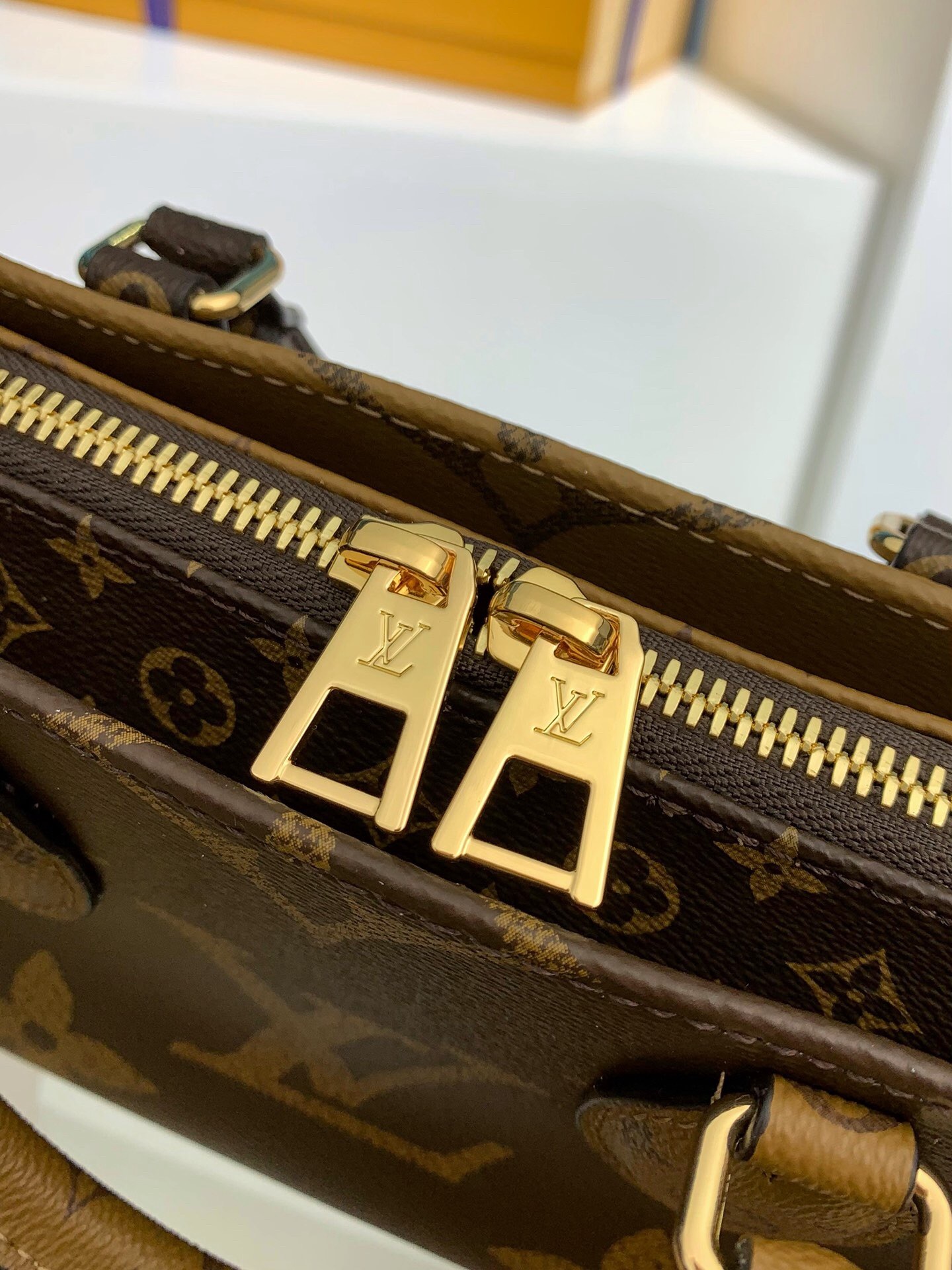 lv