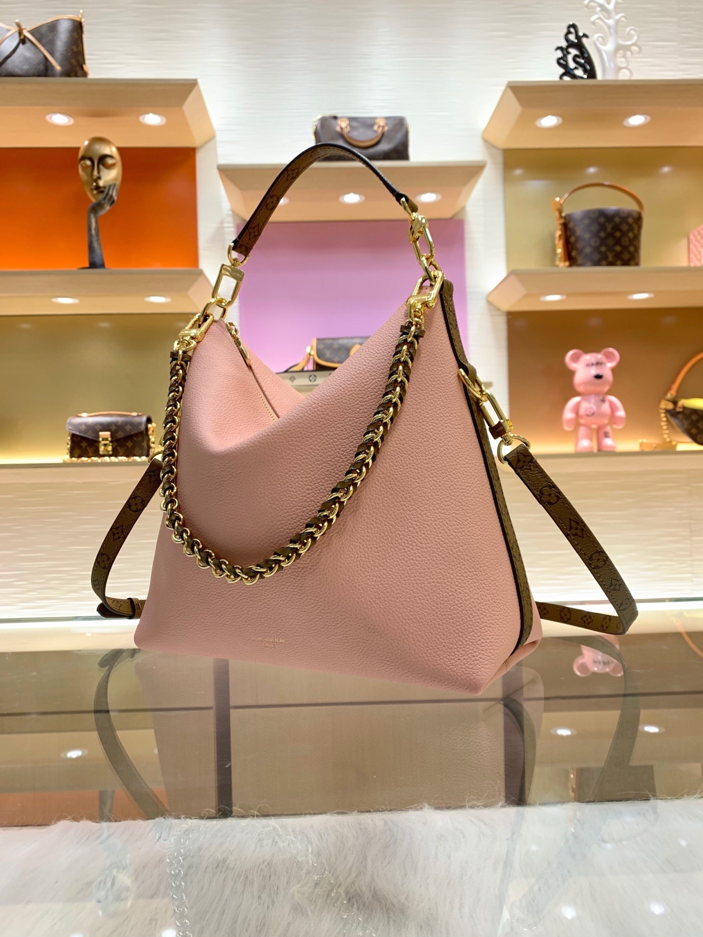 lv