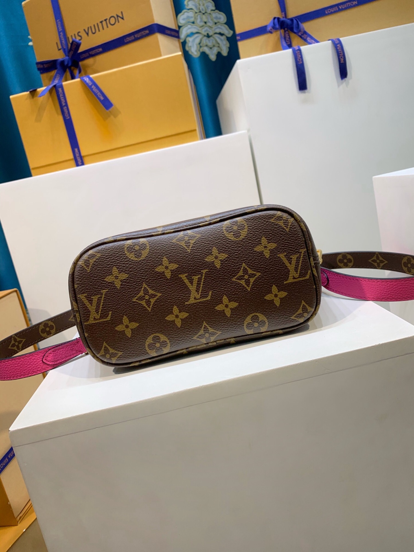 lv