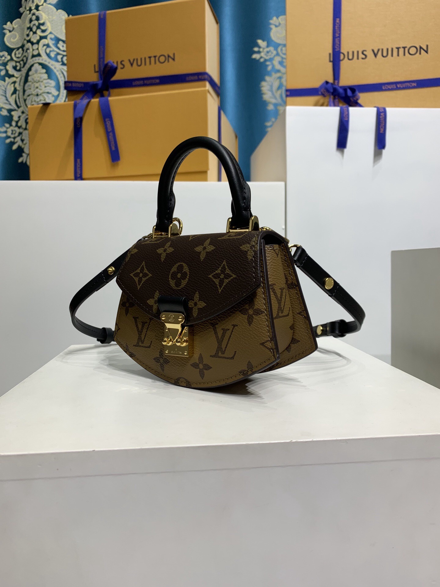 lv